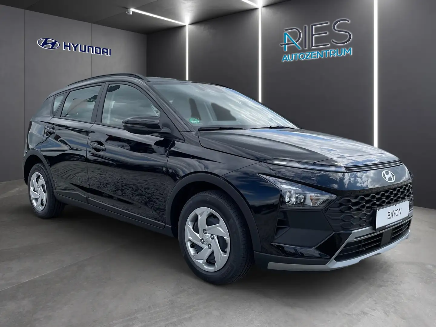 Hyundai BAYON Select *NAVI*PDC*SpurH*RVM*HAC*PDW* Fekete - 2