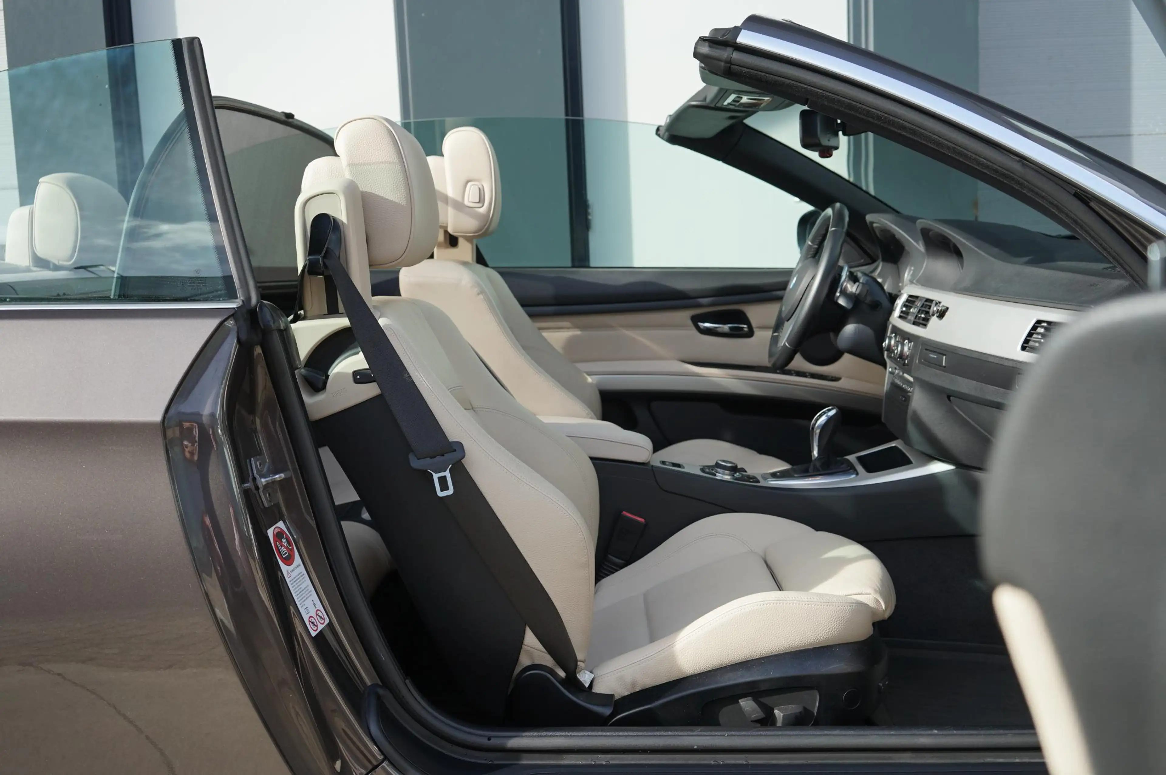 BMW 335 335i High EXE cabrio — photo 5