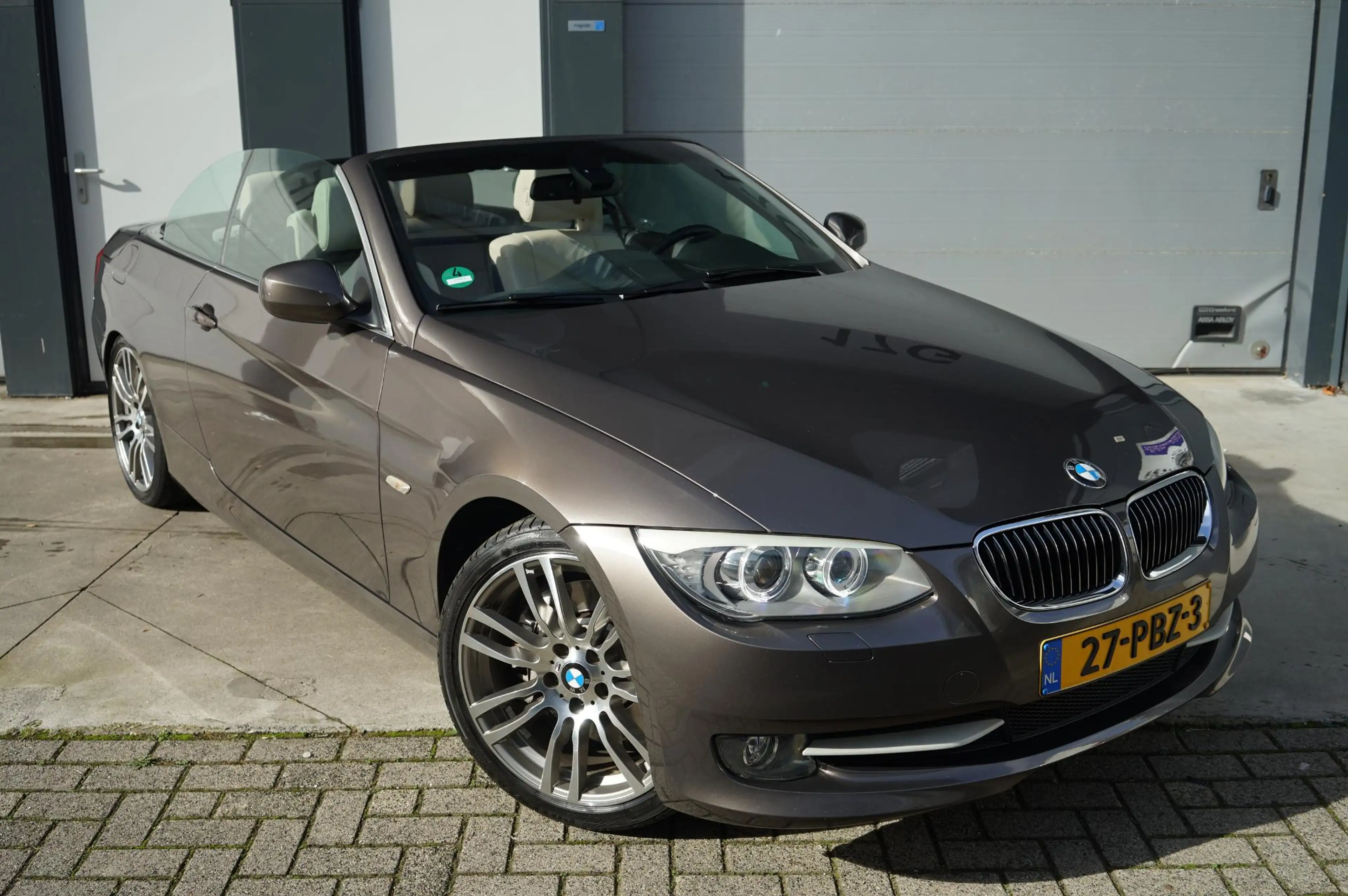 BMW 335 335i High EXE cabrio — photo 7