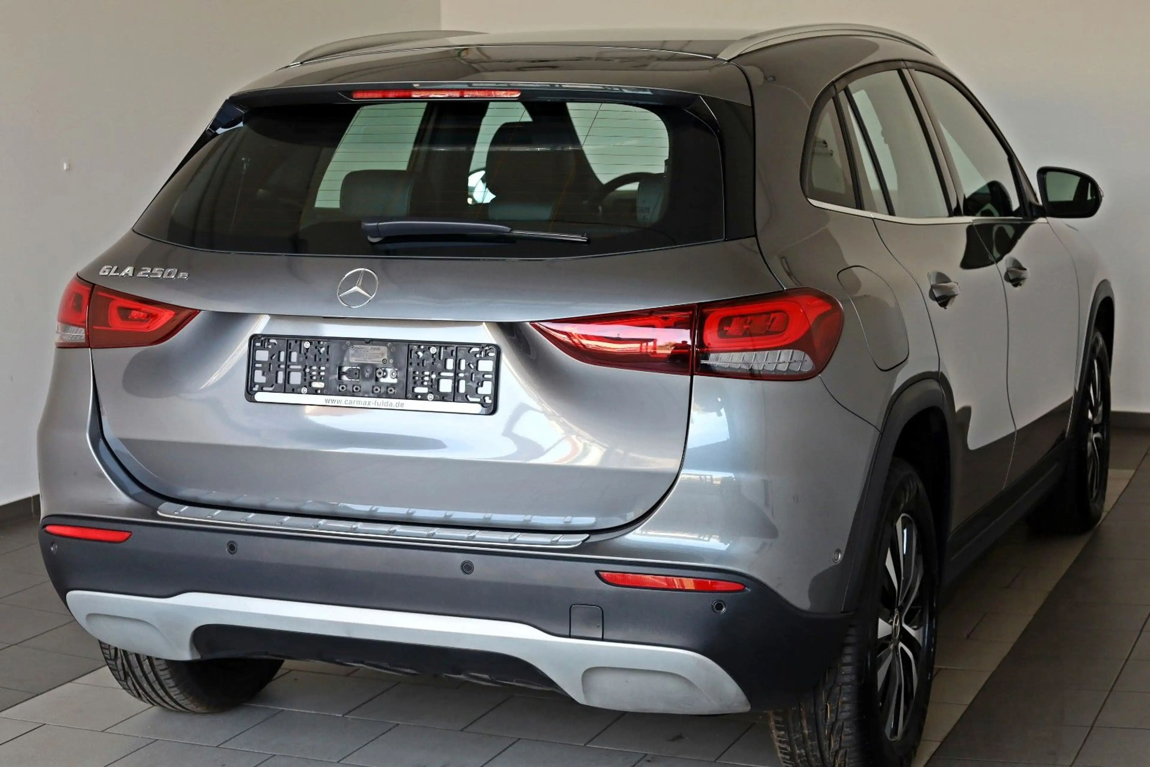Mercedes-Benz GLA 250 e Style,T.Leder,Navi,LED,SH — photo 2