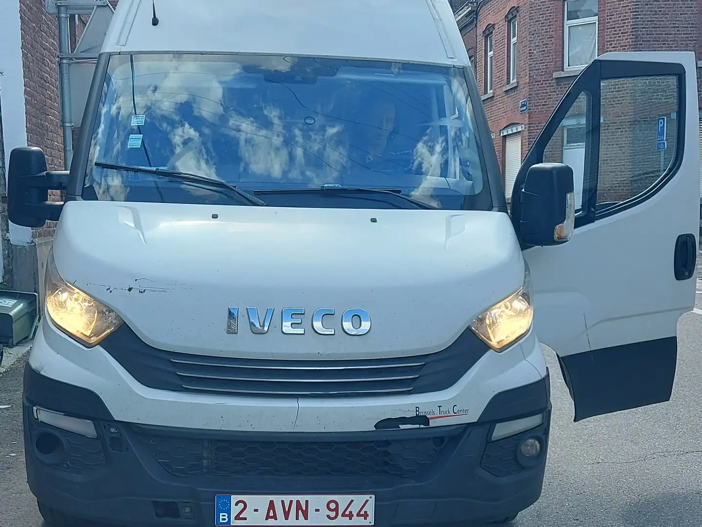 Iveco Daily 35C14V 2.3 Turbo VGT Hi-Matic Білий - 2