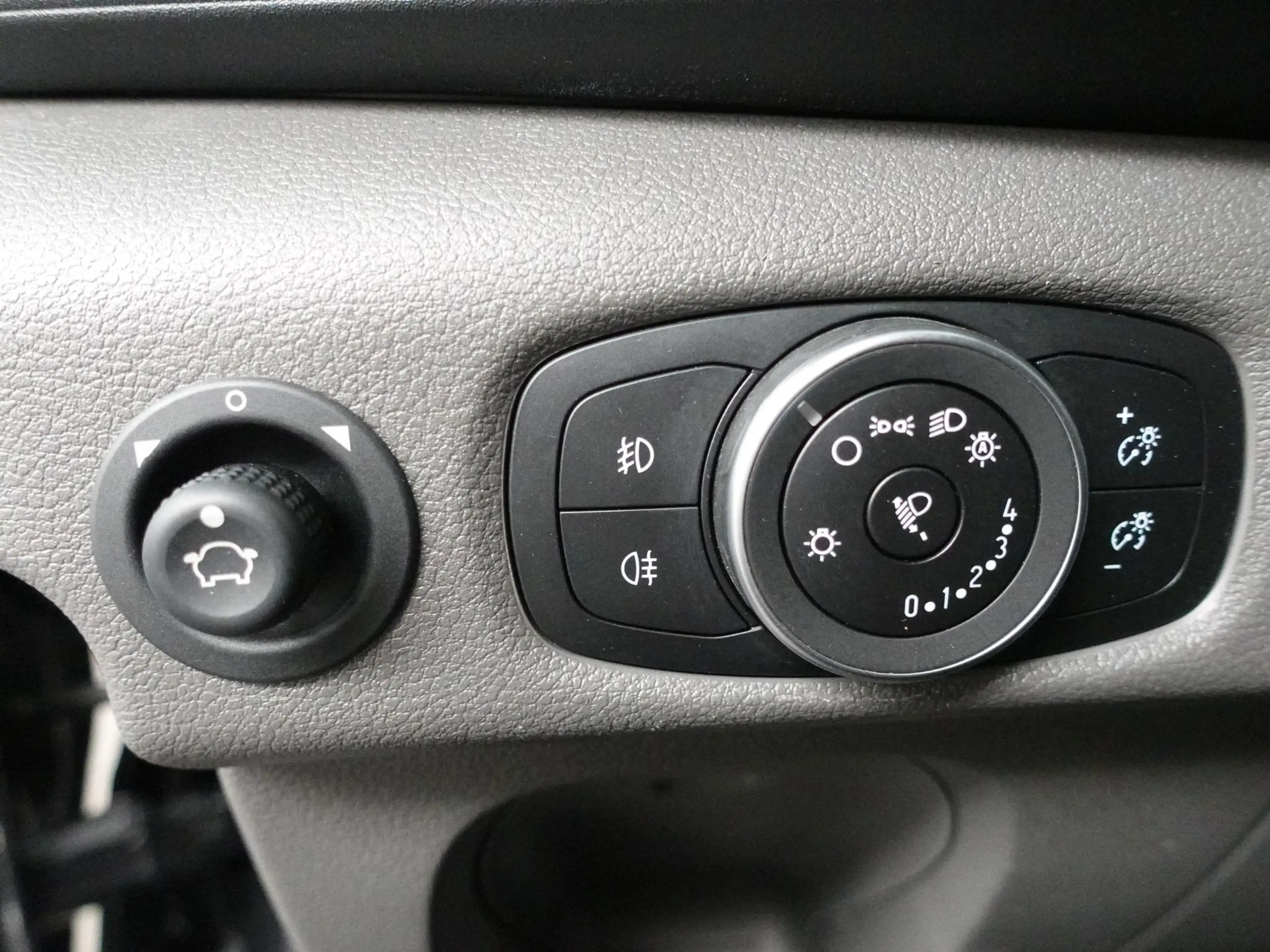 Ford Transit 310 2.0 TDCI L2H2 Trend Automaat Airco Bluetooth C — photo 11