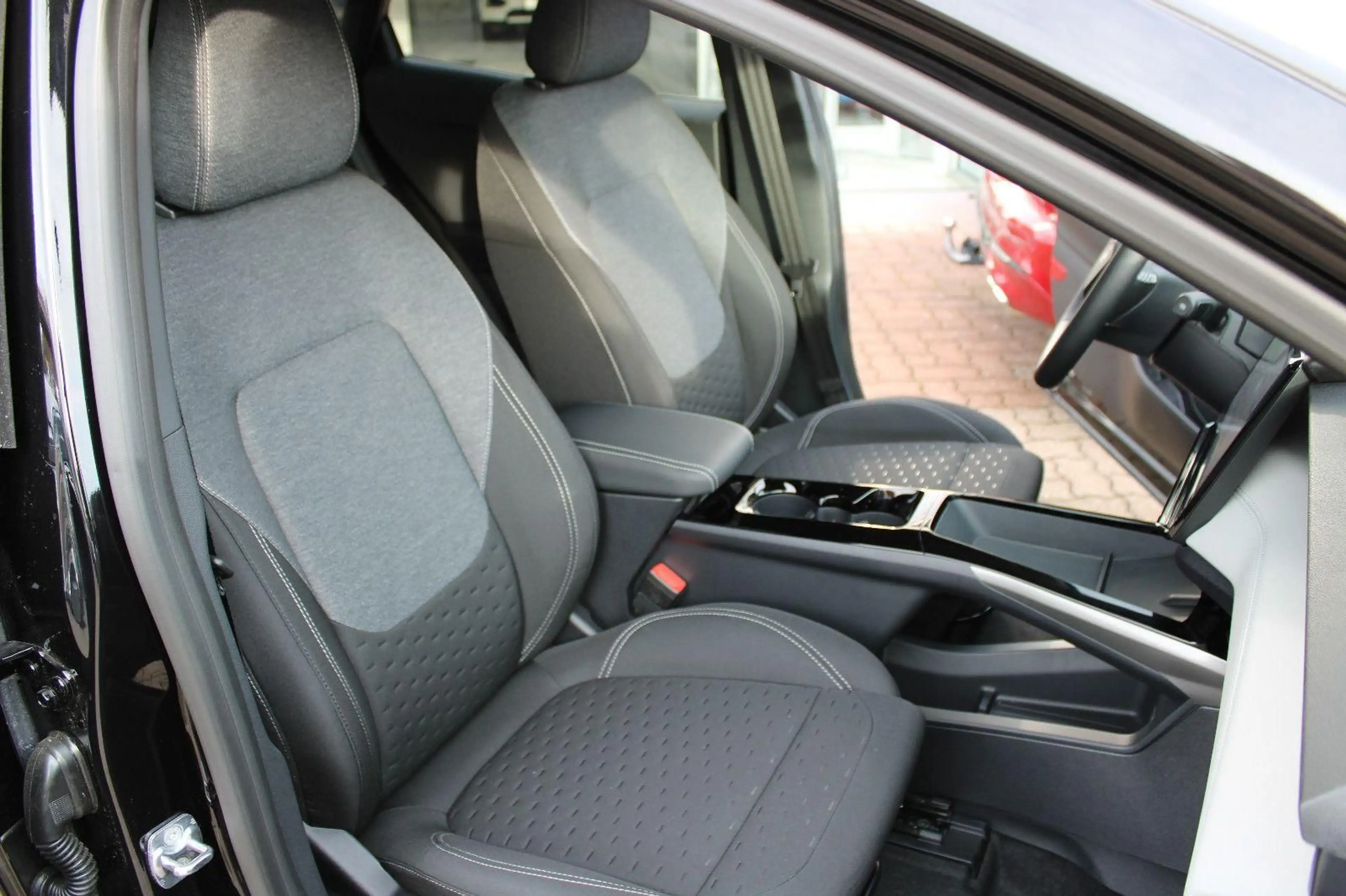 Ford Puma Gen-E 43 kWh Winter & Komfortpaket — photo 14