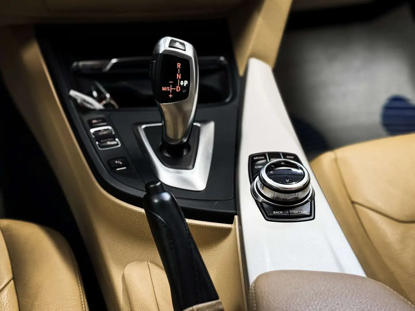 BMW 418 d Coupé PACK SPORT, NAV, GARANTIE 1AN Gris - 2