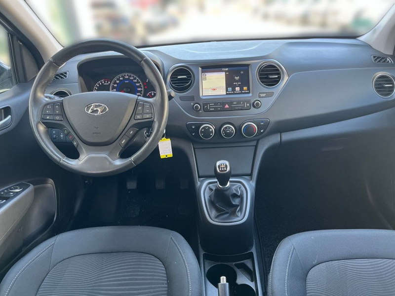 Hyundai i10 1.0 Trend — photo 9