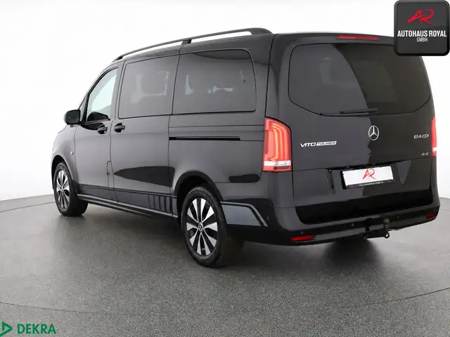 Mercedes-Benz Vito view 3