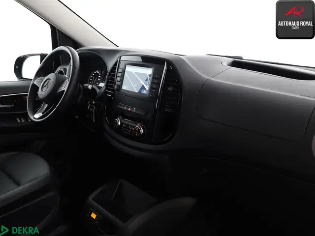 Mercedes-Benz Vito view 11