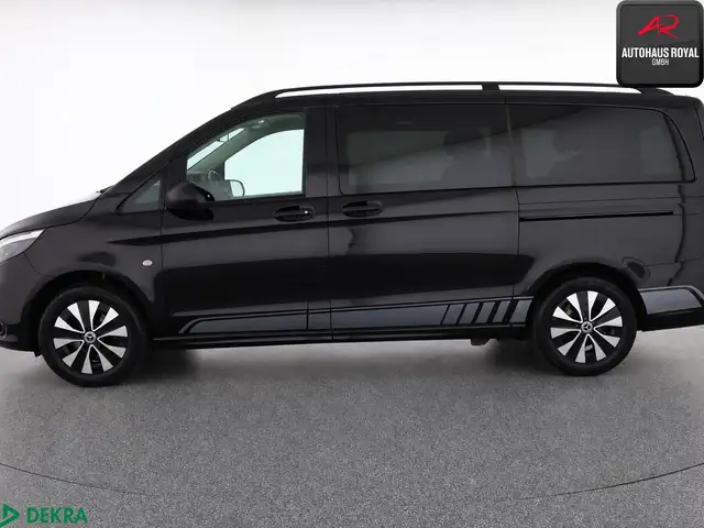 Mercedes-Benz Vito view 2