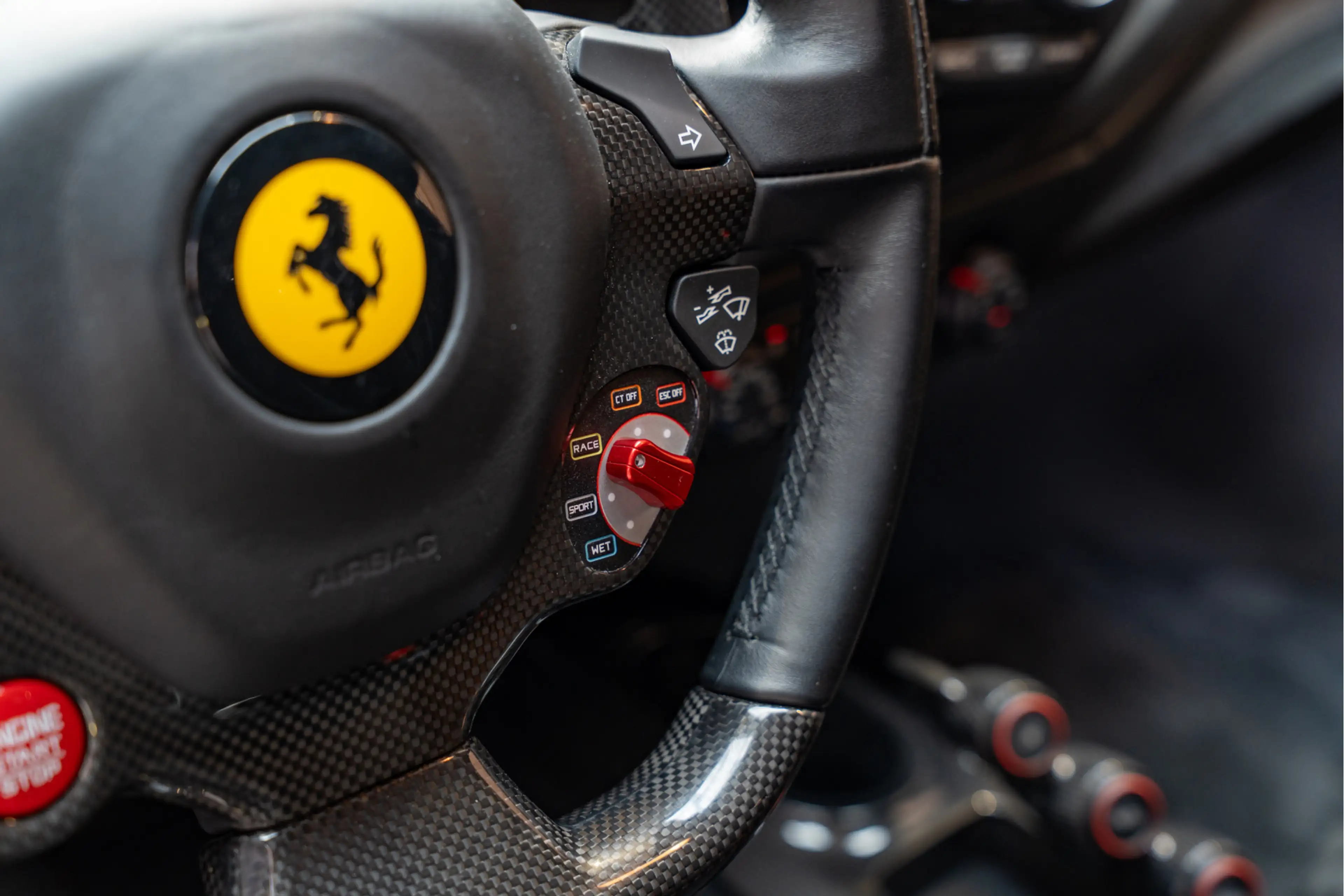 Ferrari 488 Pista HELE Lift Carbon Painted Stripes 3.9 Pista H — photo 42