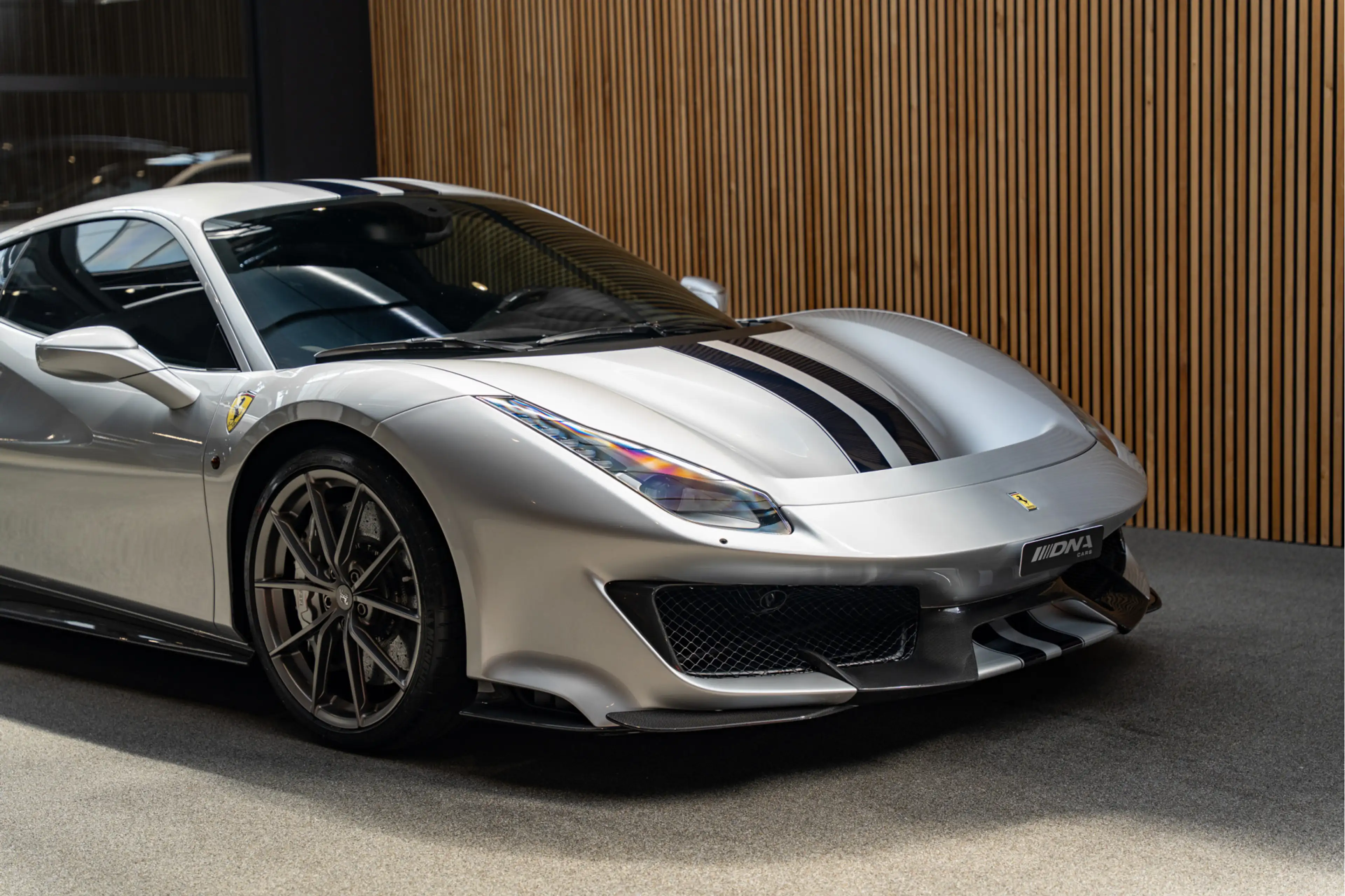 Ferrari 488 Pista HELE Lift Carbon Painted Stripes 3.9 Pista H — photo 10