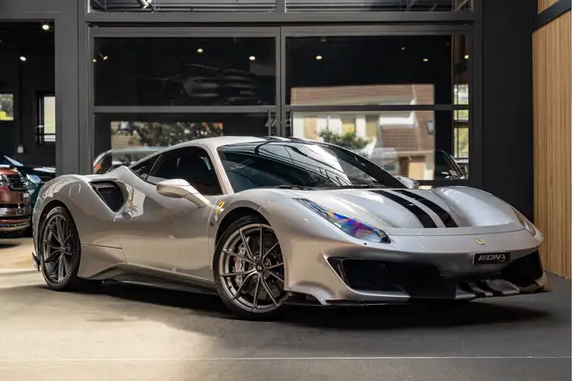 Ferrari 488 Pista HELE Lift Carbon Painted Stripes 3.9 Pista H