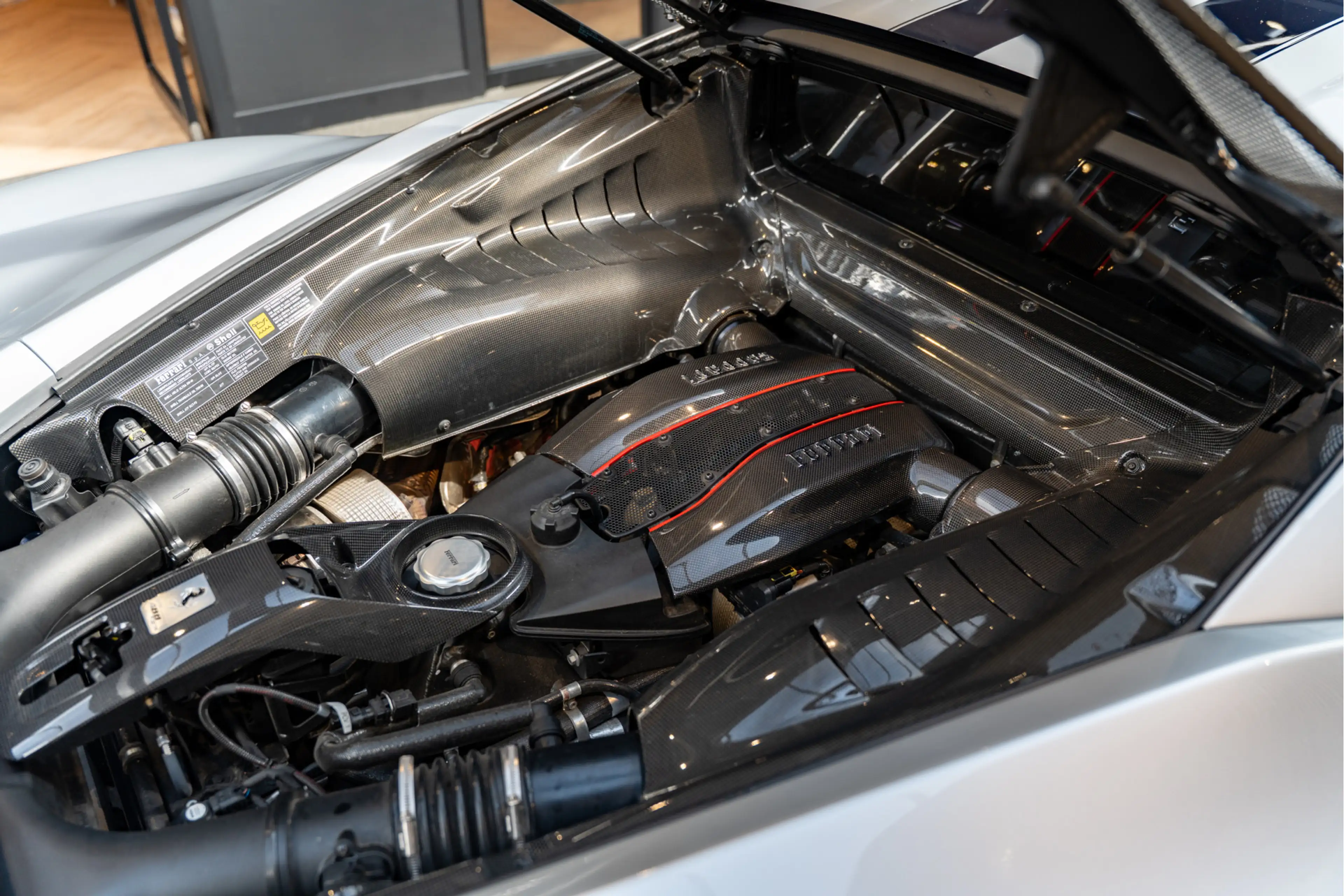 Ferrari 488 Pista HELE Lift Carbon Painted Stripes 3.9 Pista H — photo 23