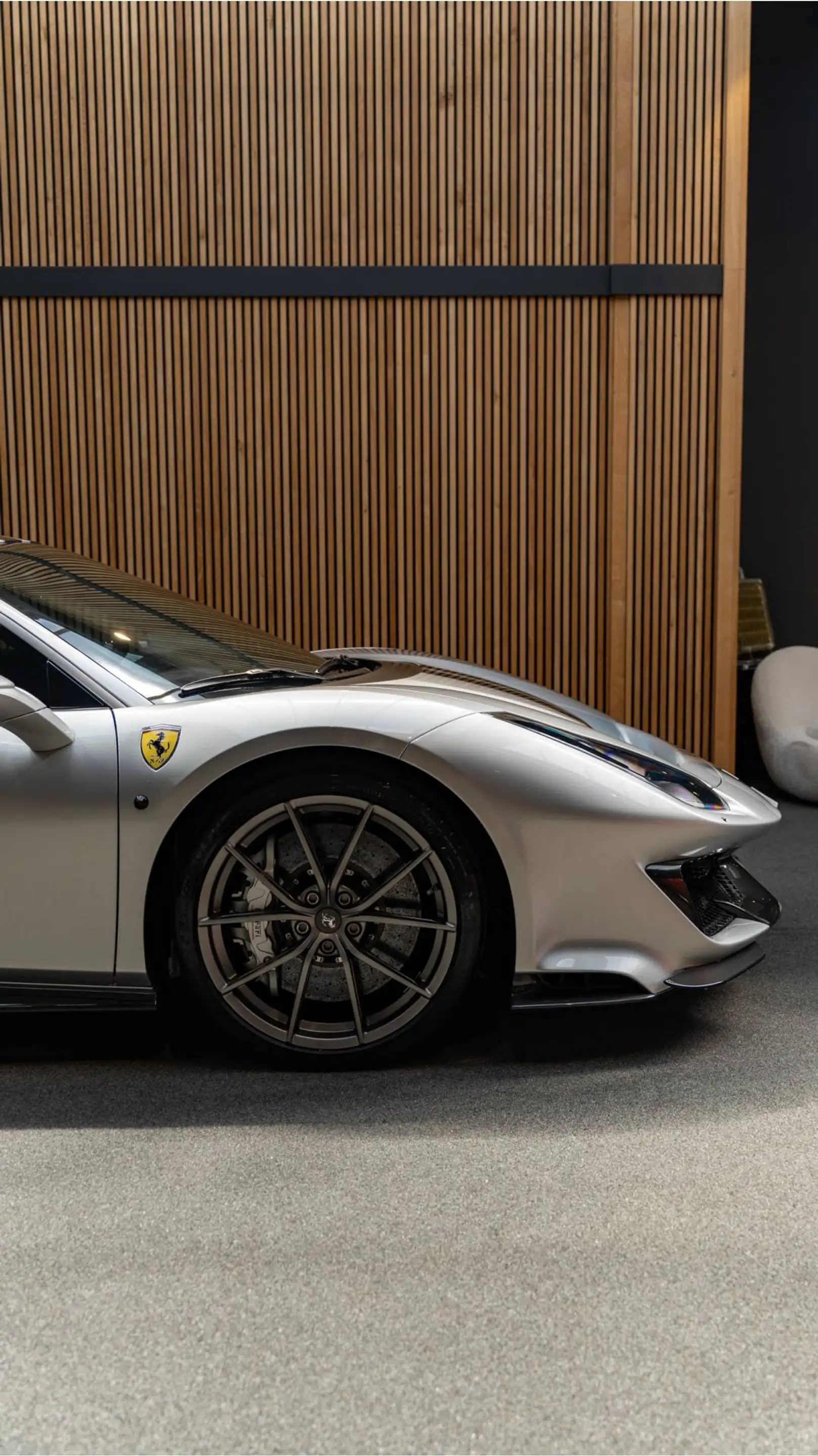 Ferrari 488 Pista HELE Lift Carbon Painted Stripes 3.9 Pista H — photo 30