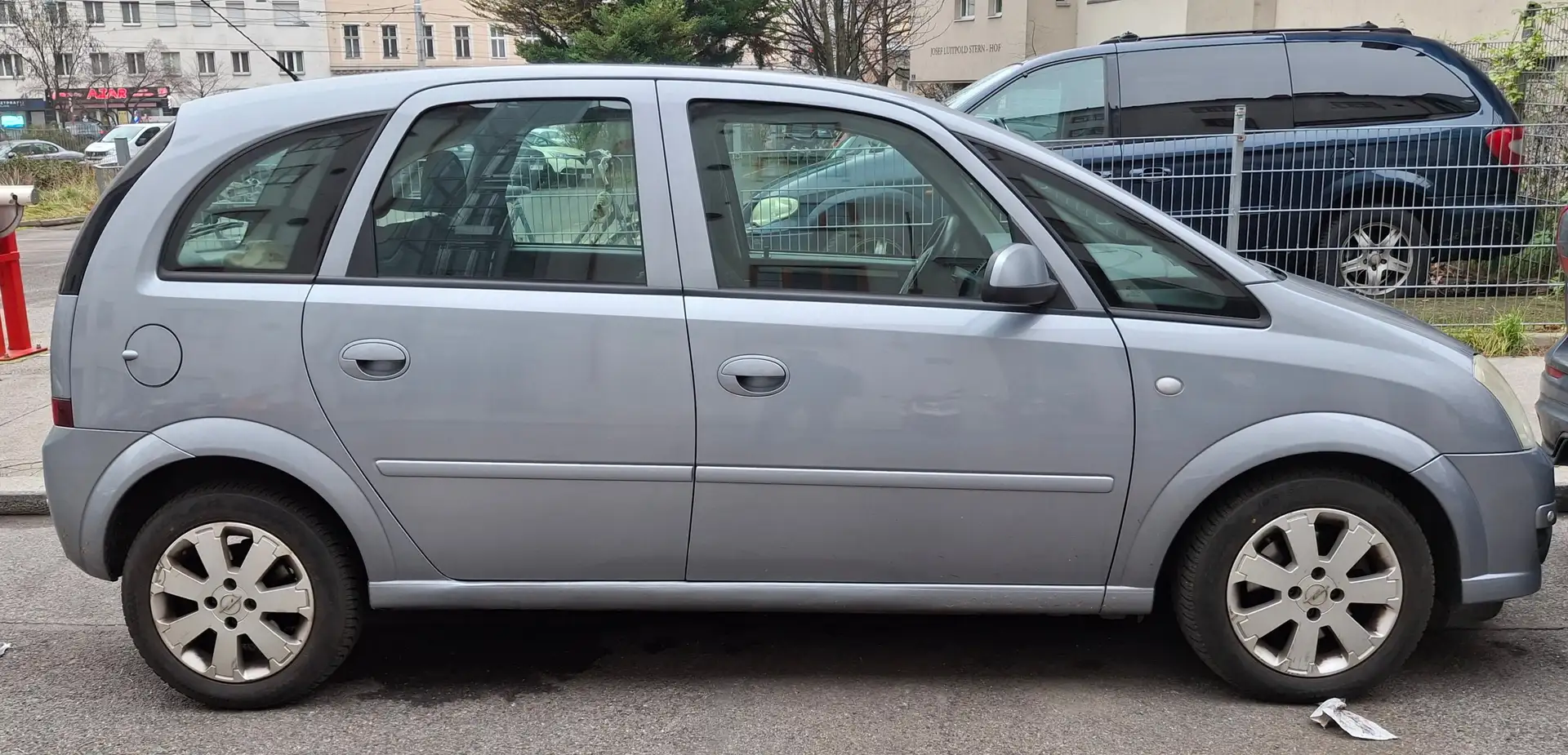 Opel Meriva 1,3 Style CDTI ecoFLEX Kombi / Family Van Silber - 1