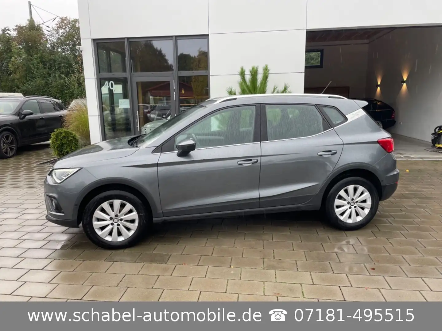 SEAT Arona Xcellence 1.6TDI 1.Hd ATM 71tkm LED Navi Grau - 2