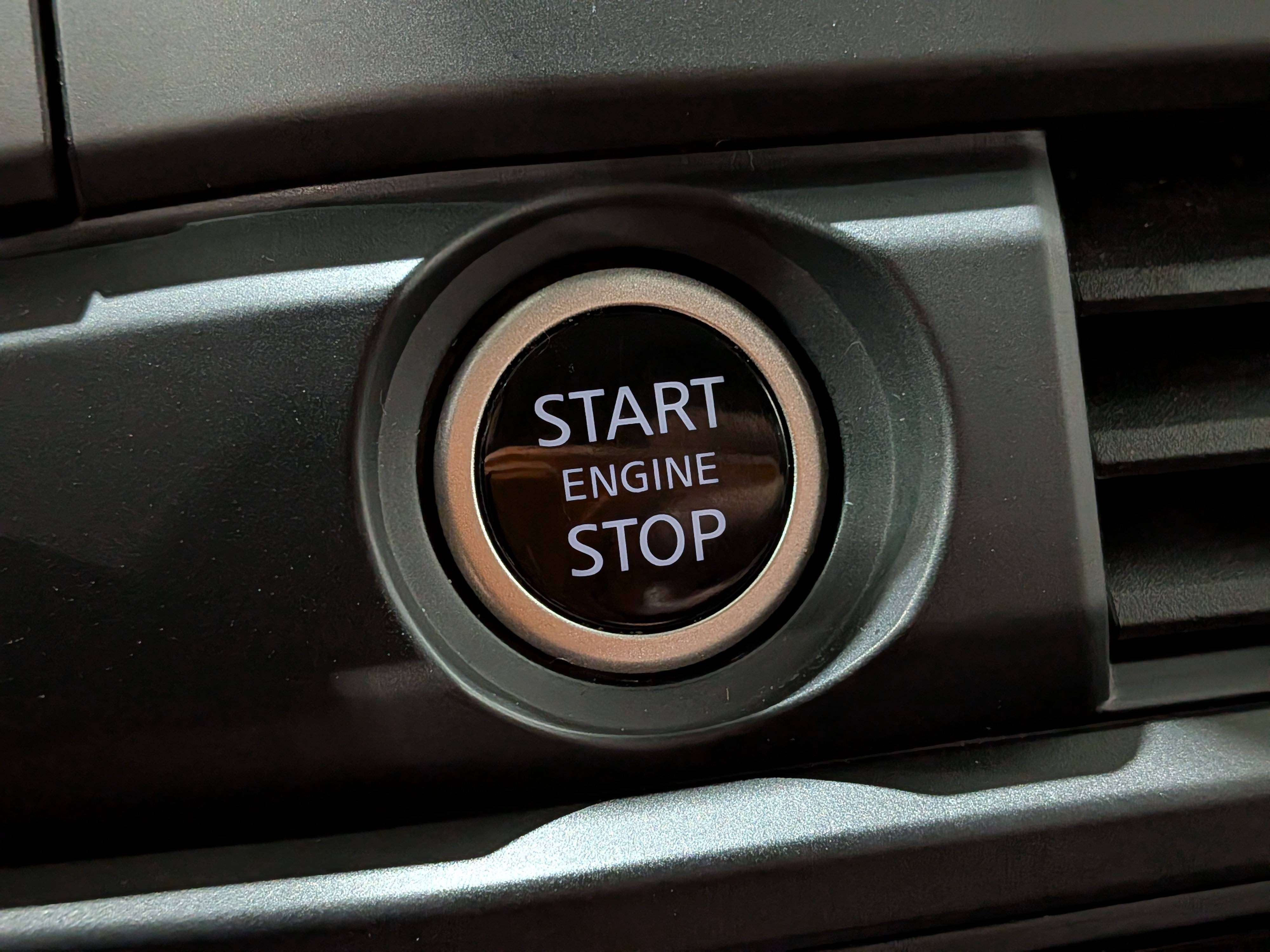 Nissan Pathfinder 2024