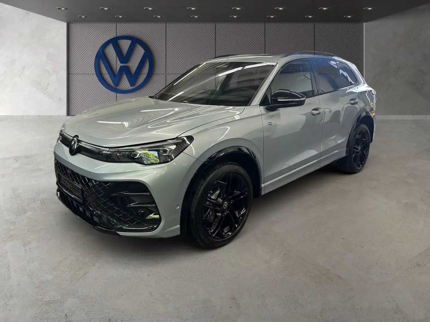 Volkswagen Tiguan 2.0 TSI DSG 4Motion R-Line Navi IQ.Light Silber - 2