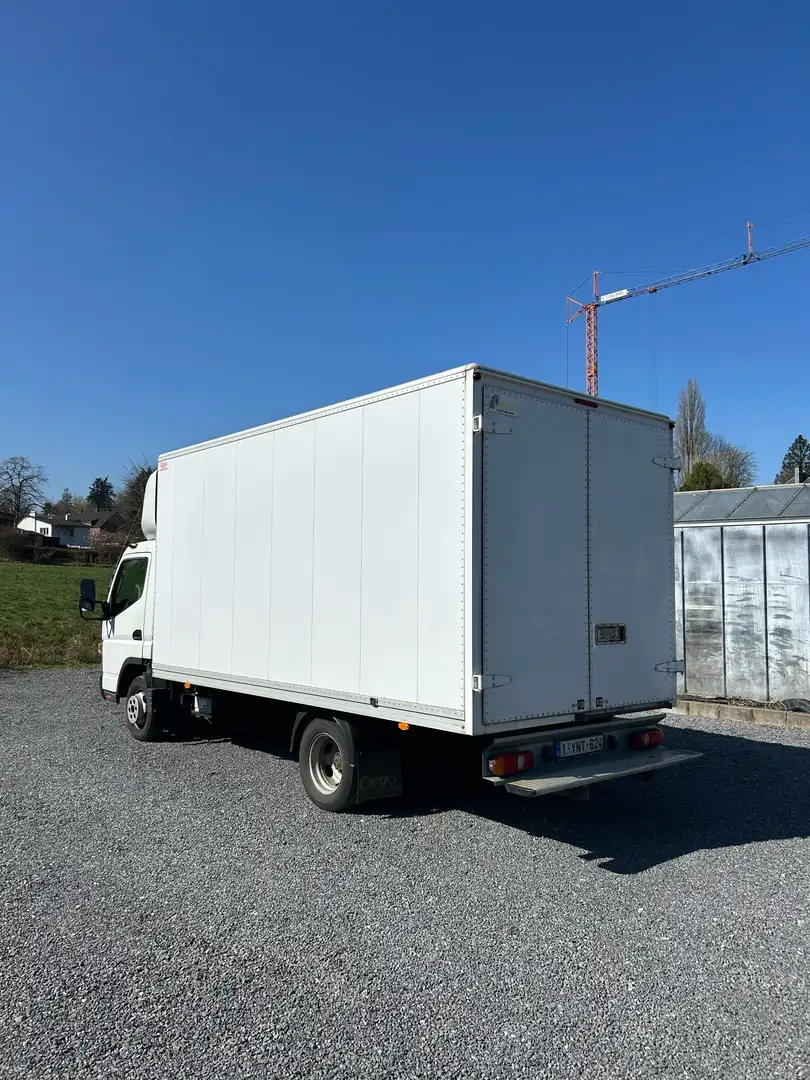Mitsubishi Canter fuso FE4P10TF1N1 C1BXB4X Blanc - 2