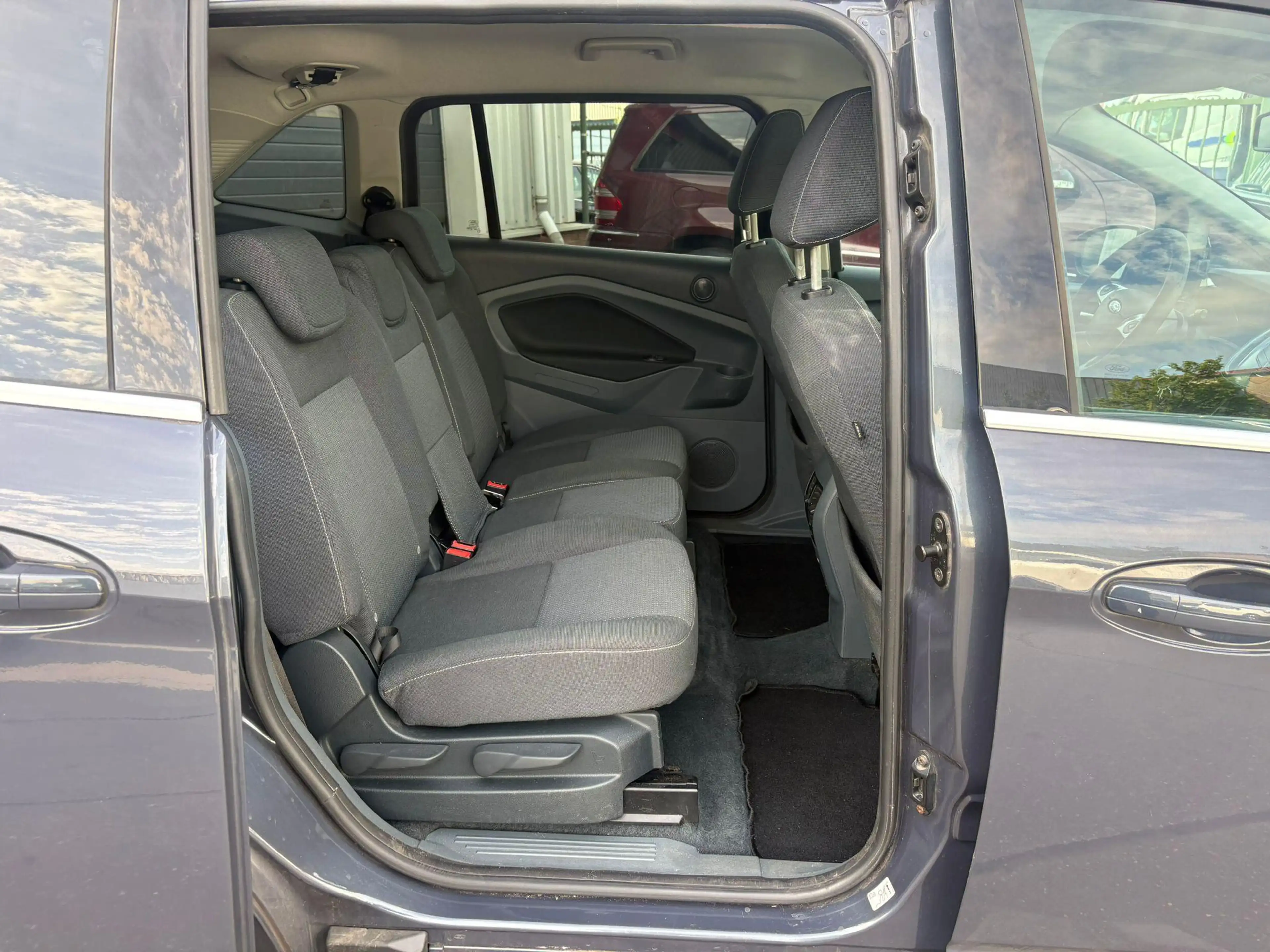 Ford Grand C-Max 1.6 Titanium 7p. Clima, pdc achter, distributie is — photo 13