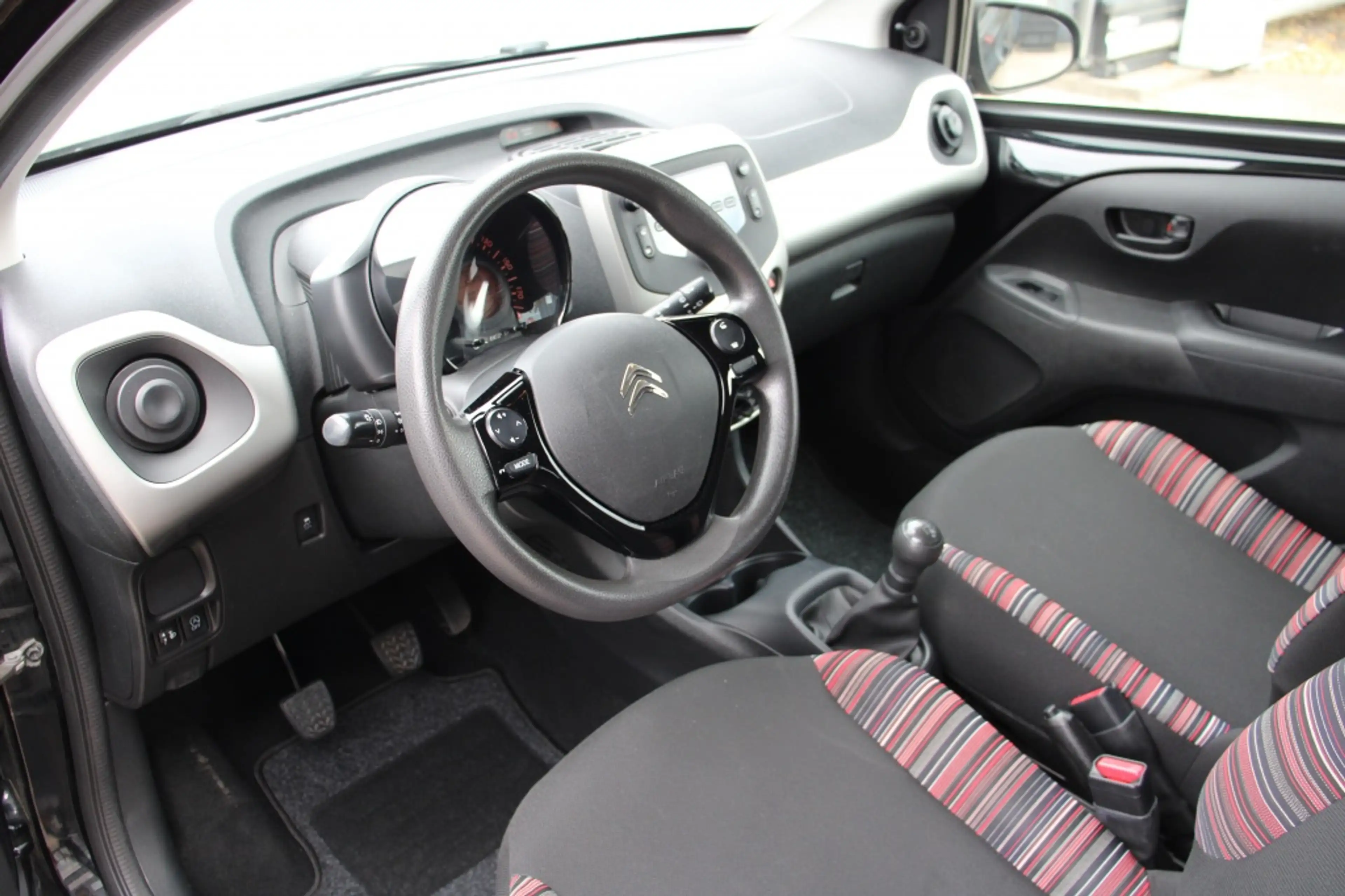 Citroen C1 1.0 e-VTi Feel — photo 14