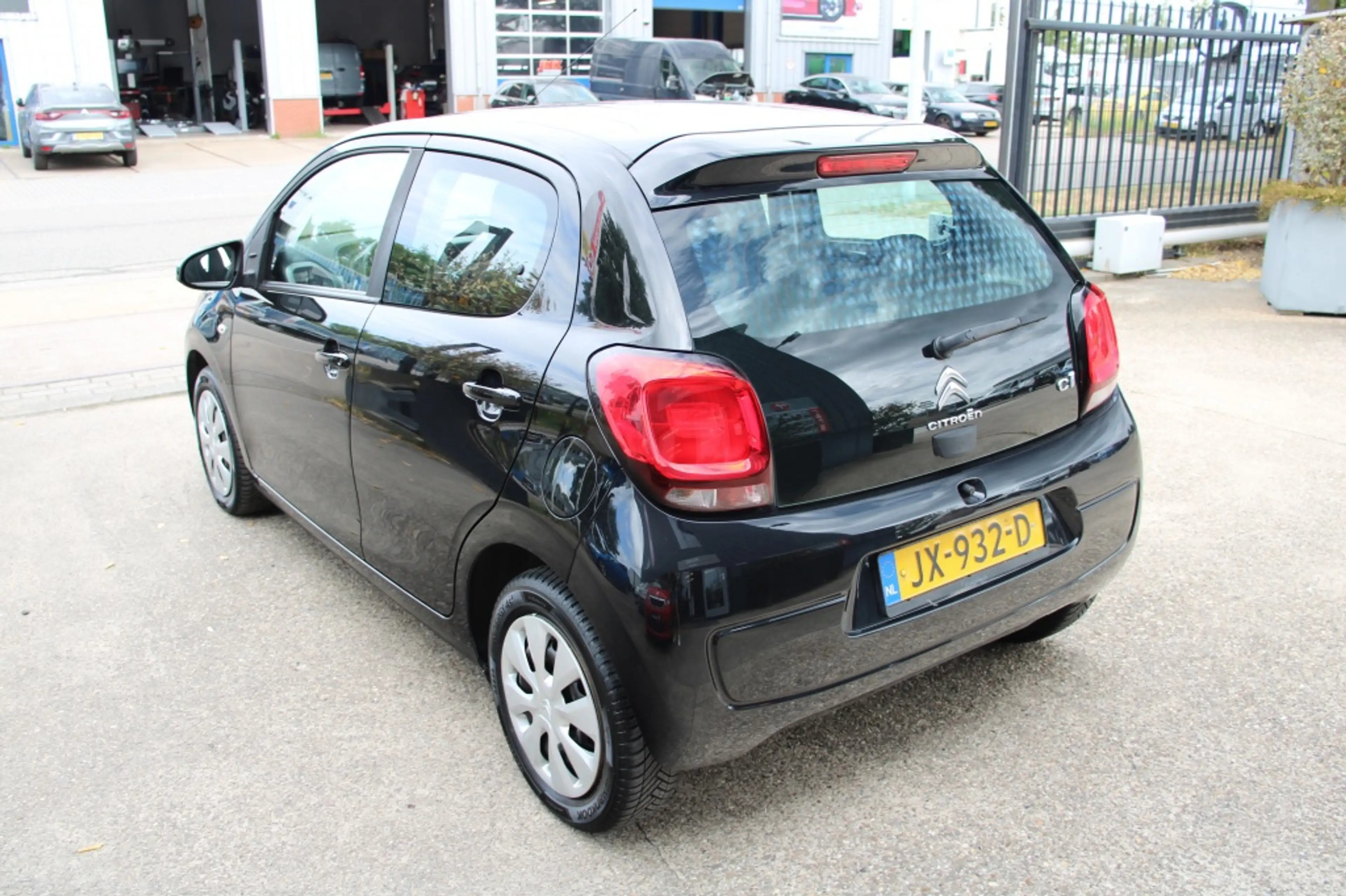 Citroen C1 1.0 e-VTi Feel — photo 6