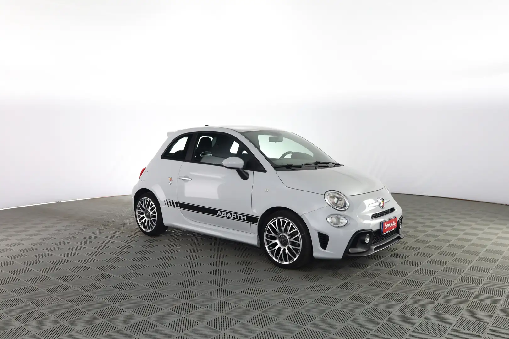 Abarth 595 595 1.4 Turbo T-Jet 145 CV Grijs - 2