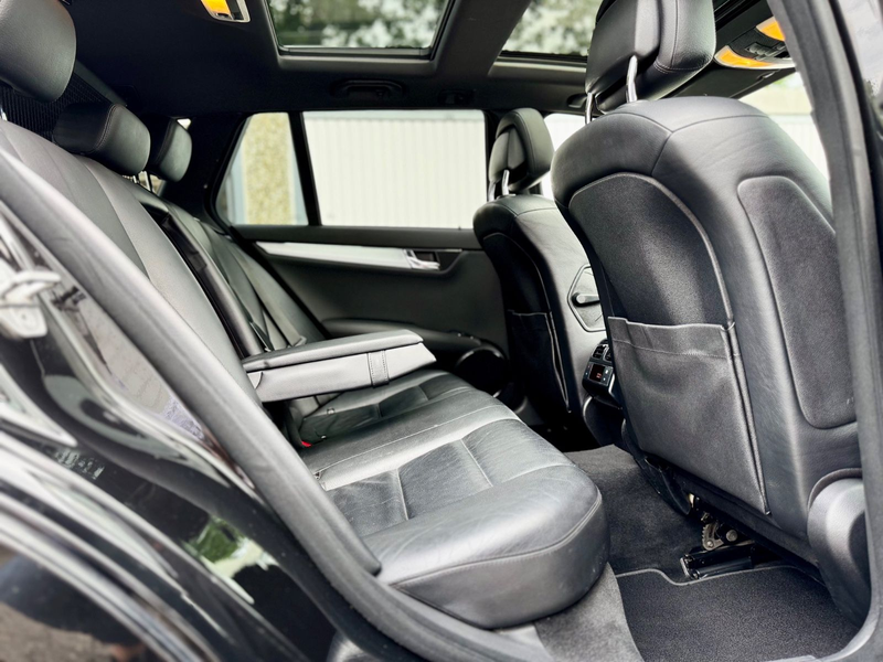 Mercedes-Benz C 250 CDI T BlueEfficiency Avantgarde.AMG-Line — photo 12