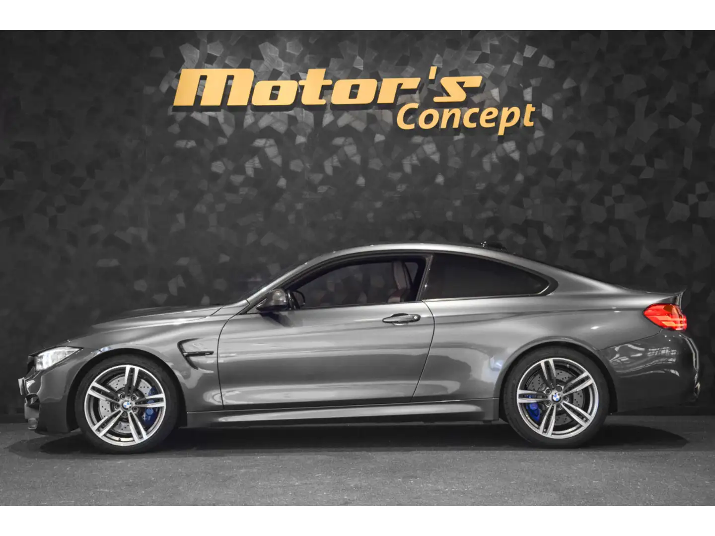 BMW M4 F82 Coupé DKG7 Black - 2