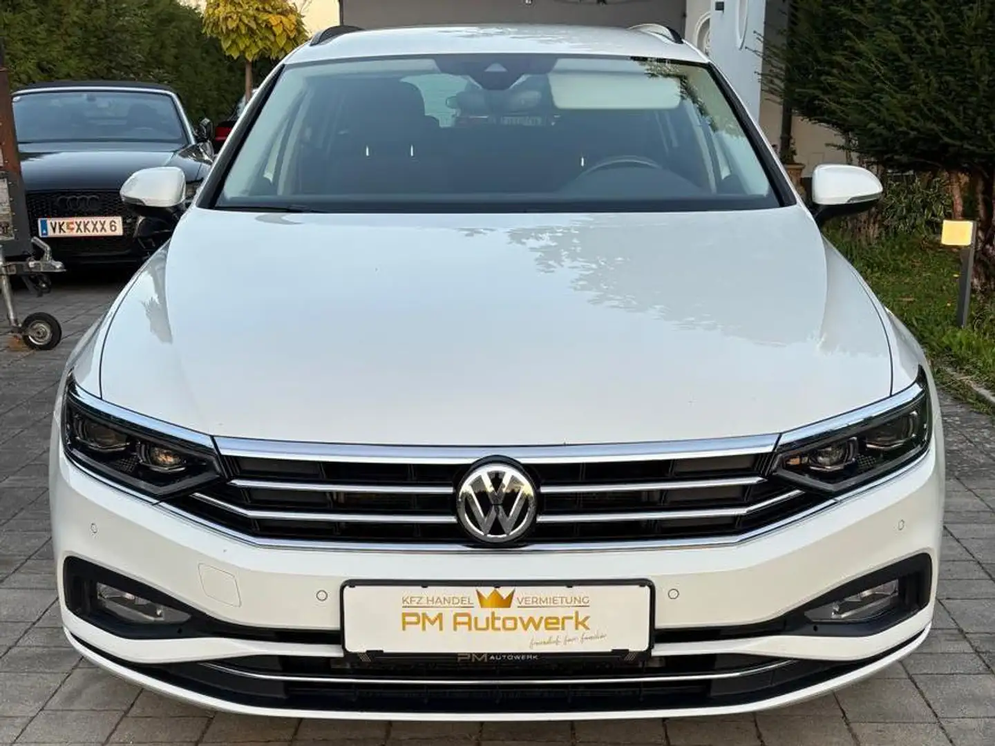Volkswagen Passat Variant Business TDI DSG *Massage*Matrix*IQLED*Finanzierung* Weiß - 2