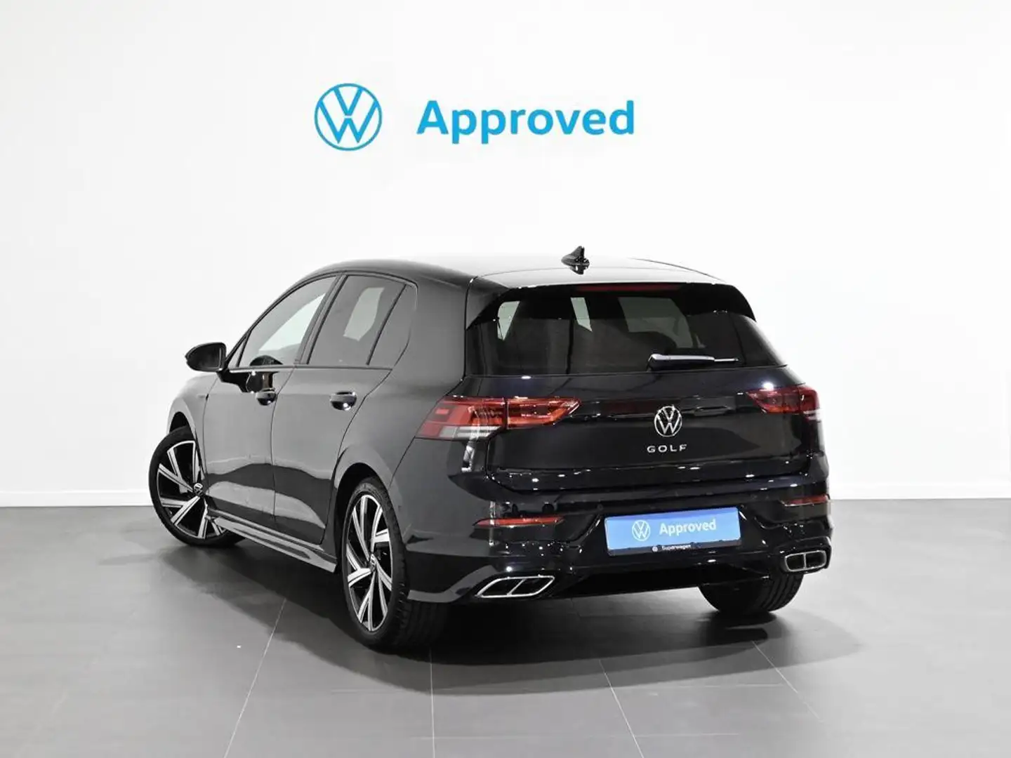 Volkswagen Golf 2.0TDI R-Line DSG 110kW Zwart - 2