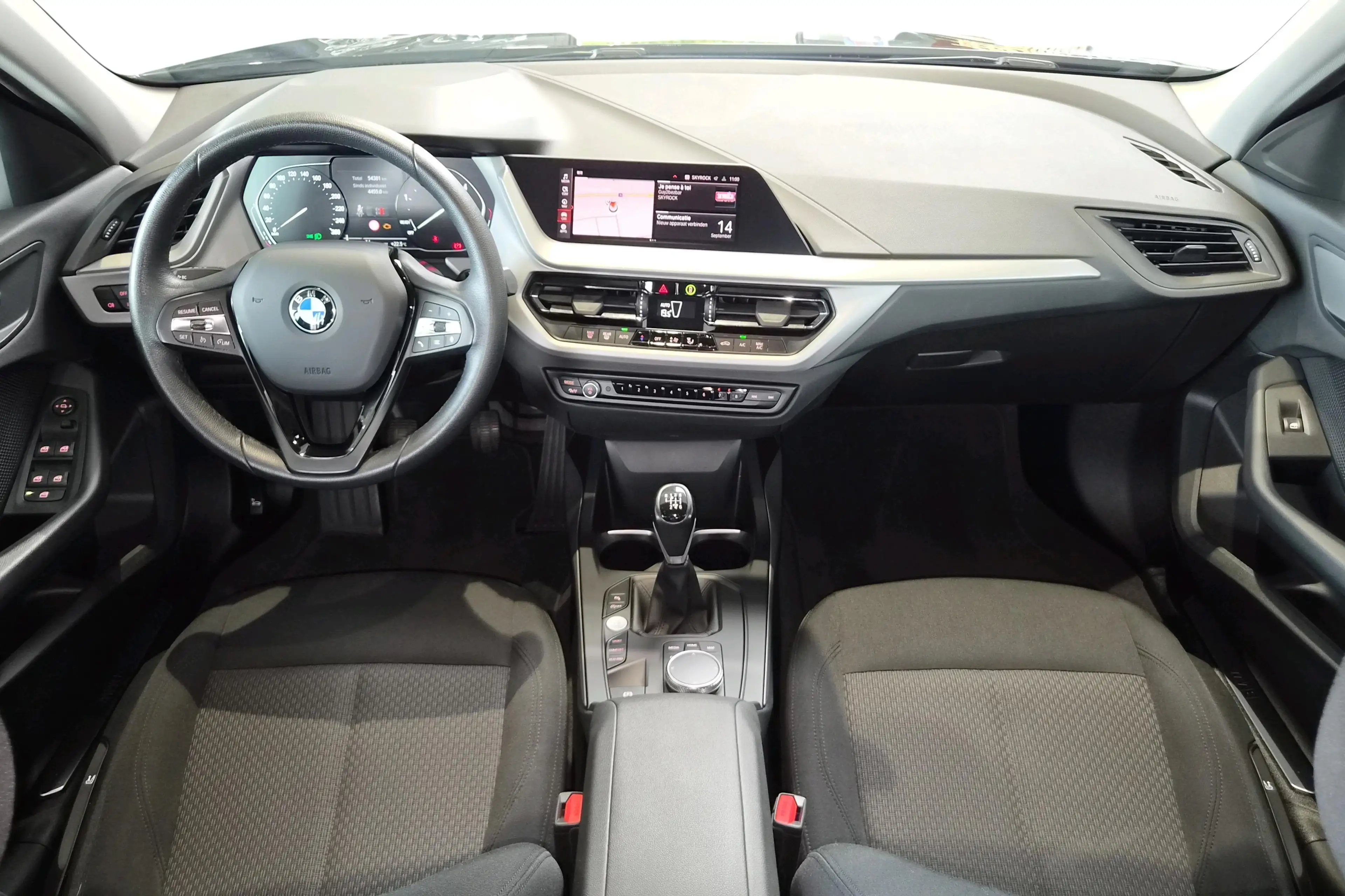 BMW 116 Advantage — photo 7