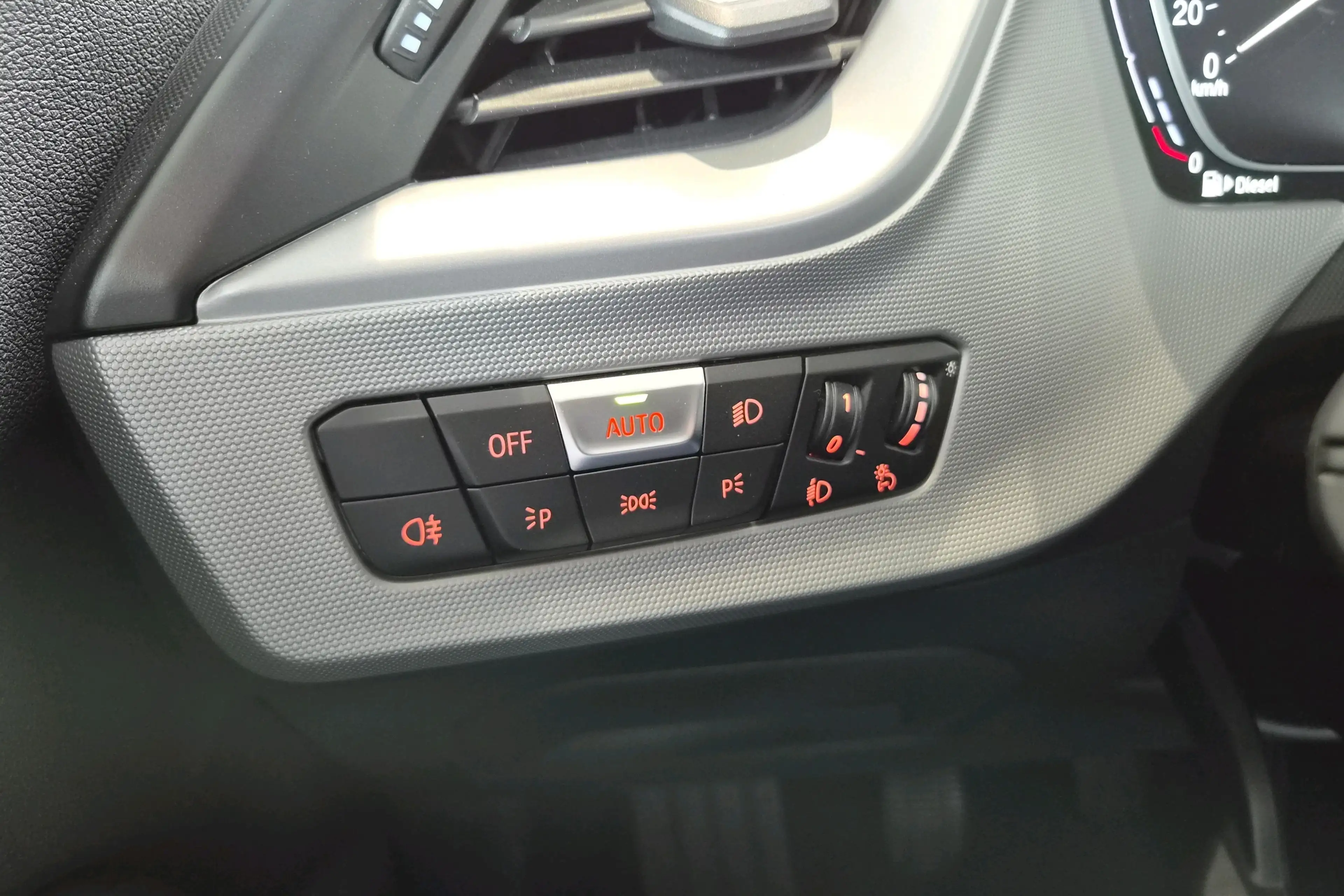 BMW 116 Advantage — photo 23