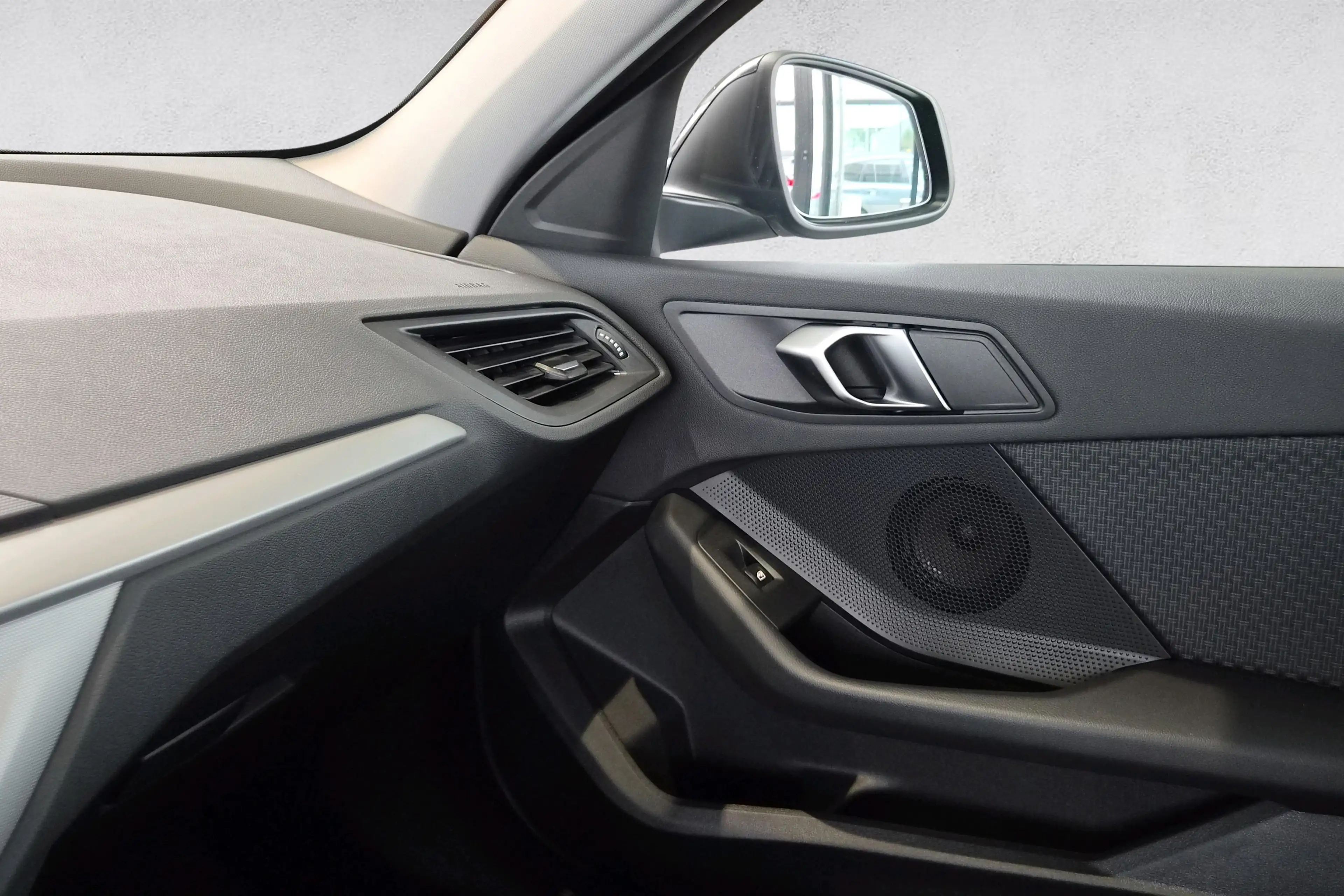 BMW 116 Advantage — photo 14