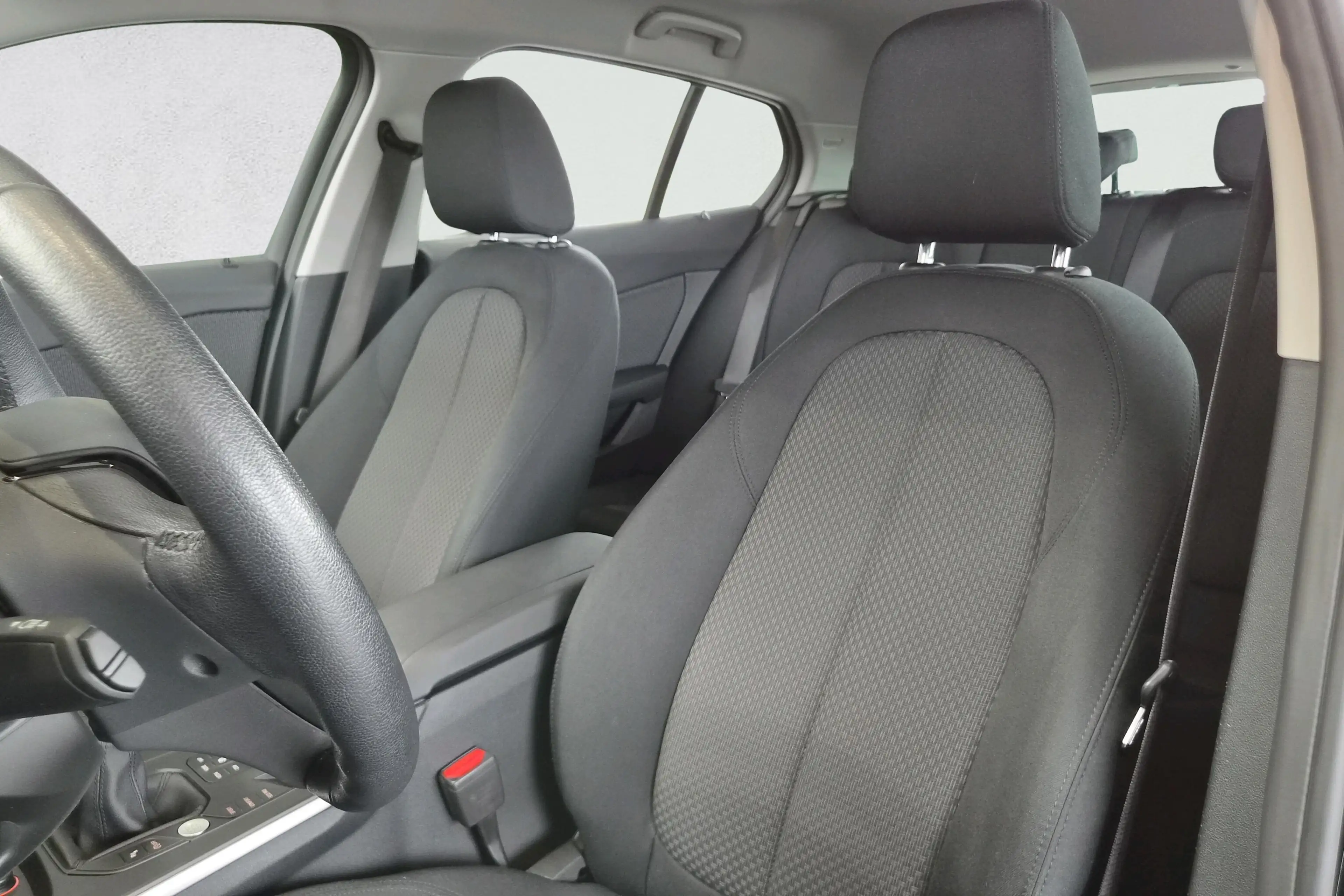 BMW 116 Advantage — photo 13
