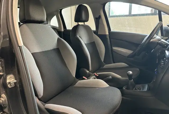 Citroen C3 view 15