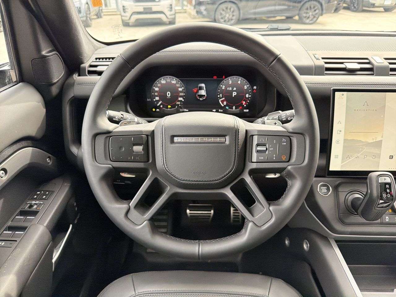 2026 Land Rover Defender 110 P525 V8 thumb 11