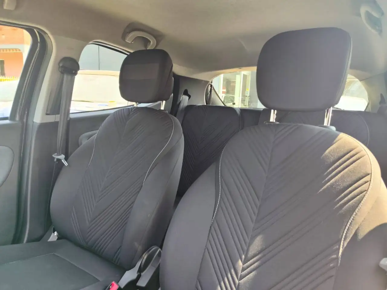 Lancia Ypsilon 2023 — фото 14