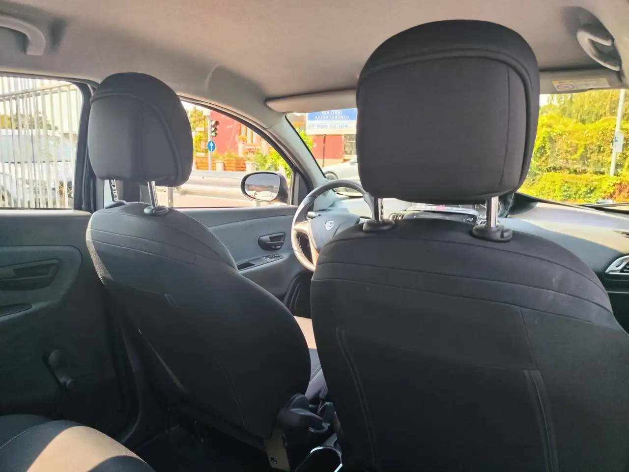 Lancia Ypsilon 2023 — фото 16