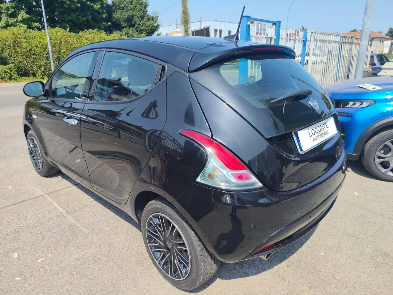 Lancia Ypsilon 2023 — фото 8