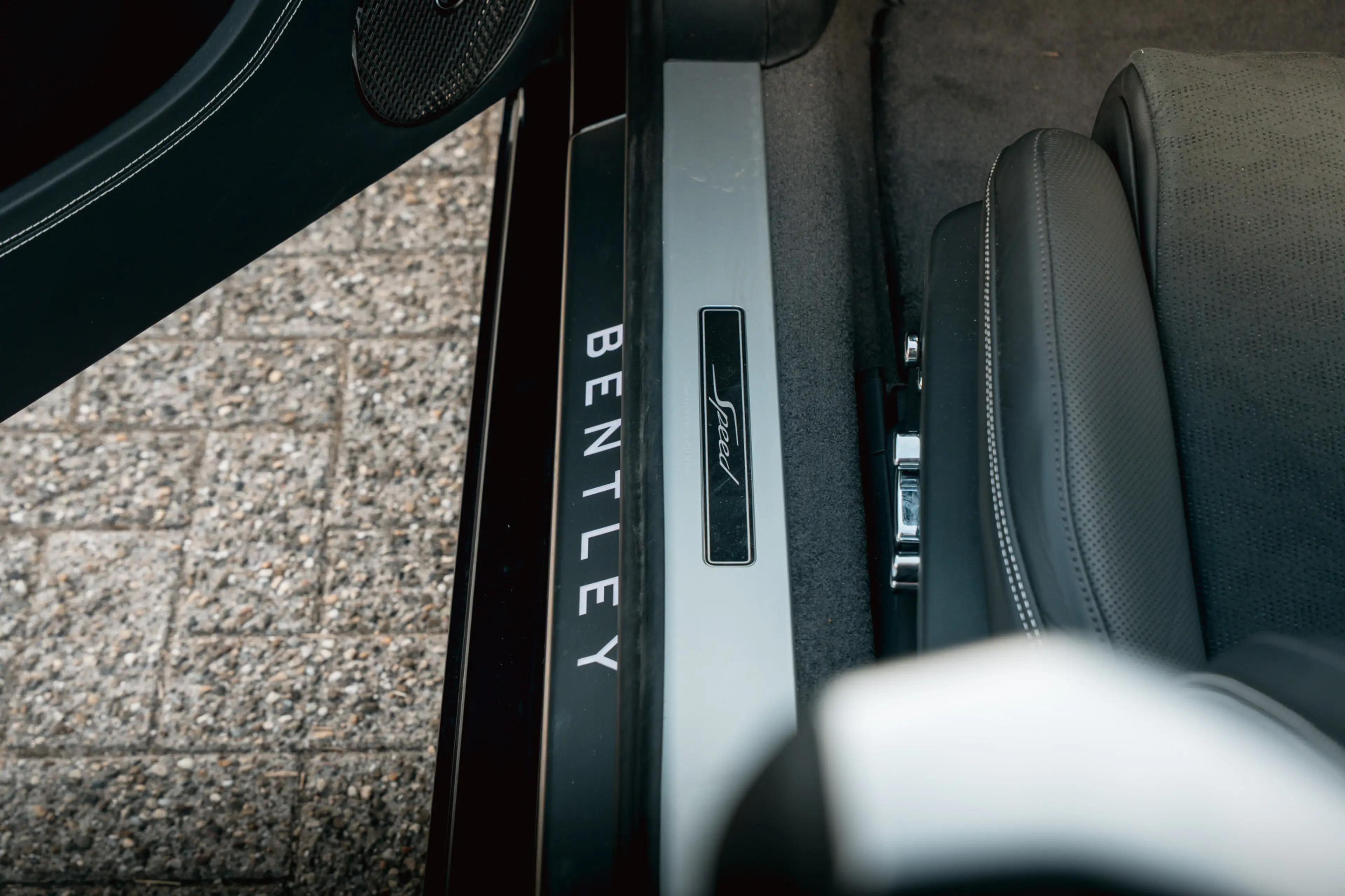 Bentley Continental GTC 4.0 V8 Hybrid Speed | Akrapovič | — photo 9