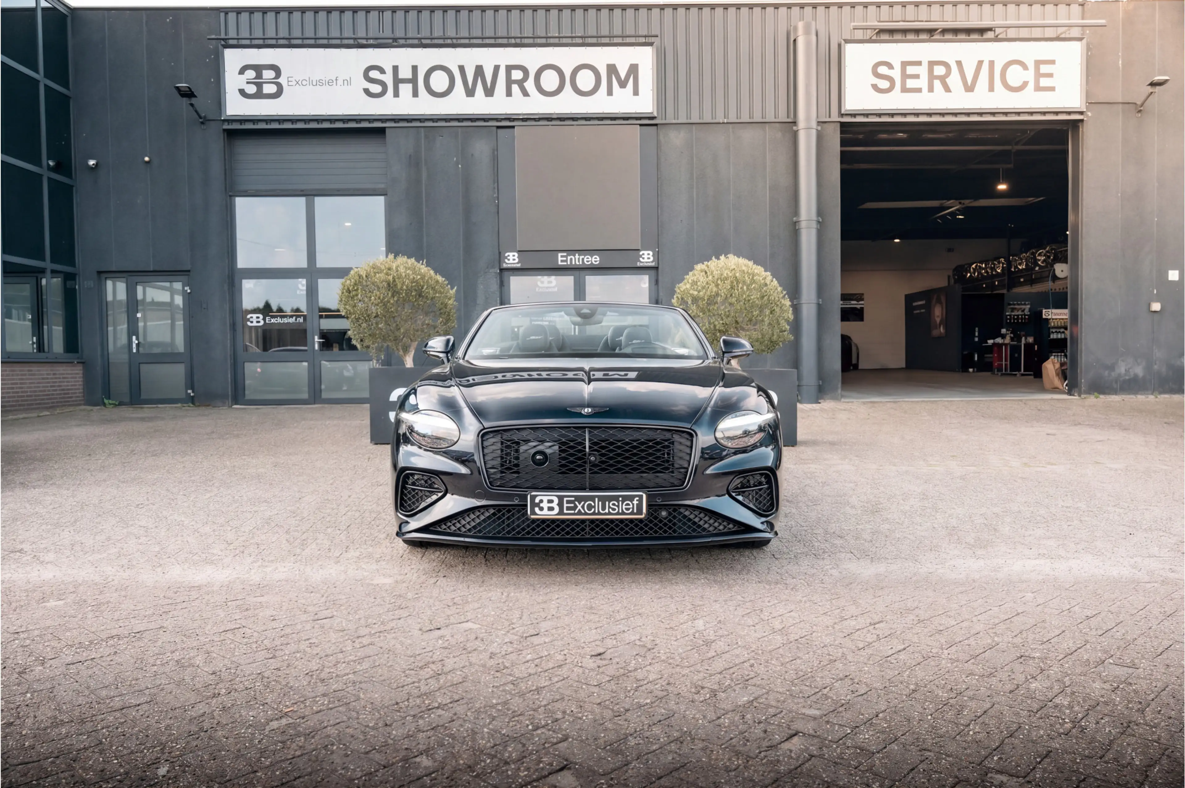 Bentley Continental GTC 4.0 V8 Hybrid Speed | Akrapovič | — photo 3