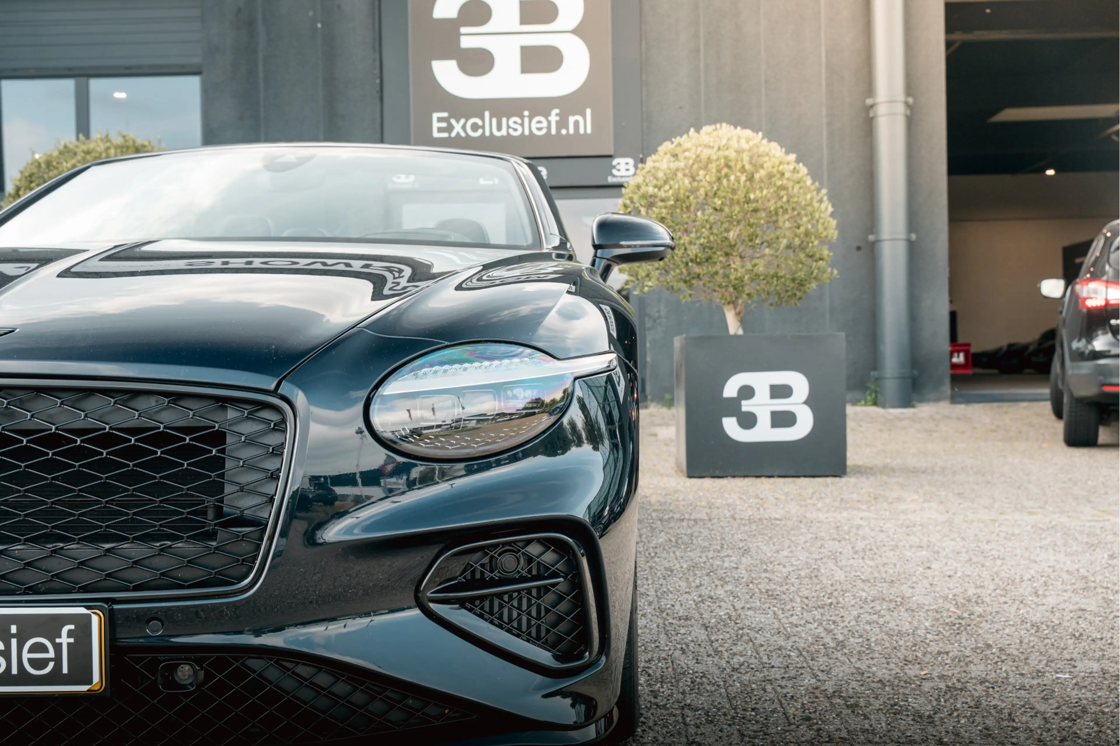 Bentley Continental GTC 4.0 V8 Hybrid Speed | Akrapovič | — photo 4