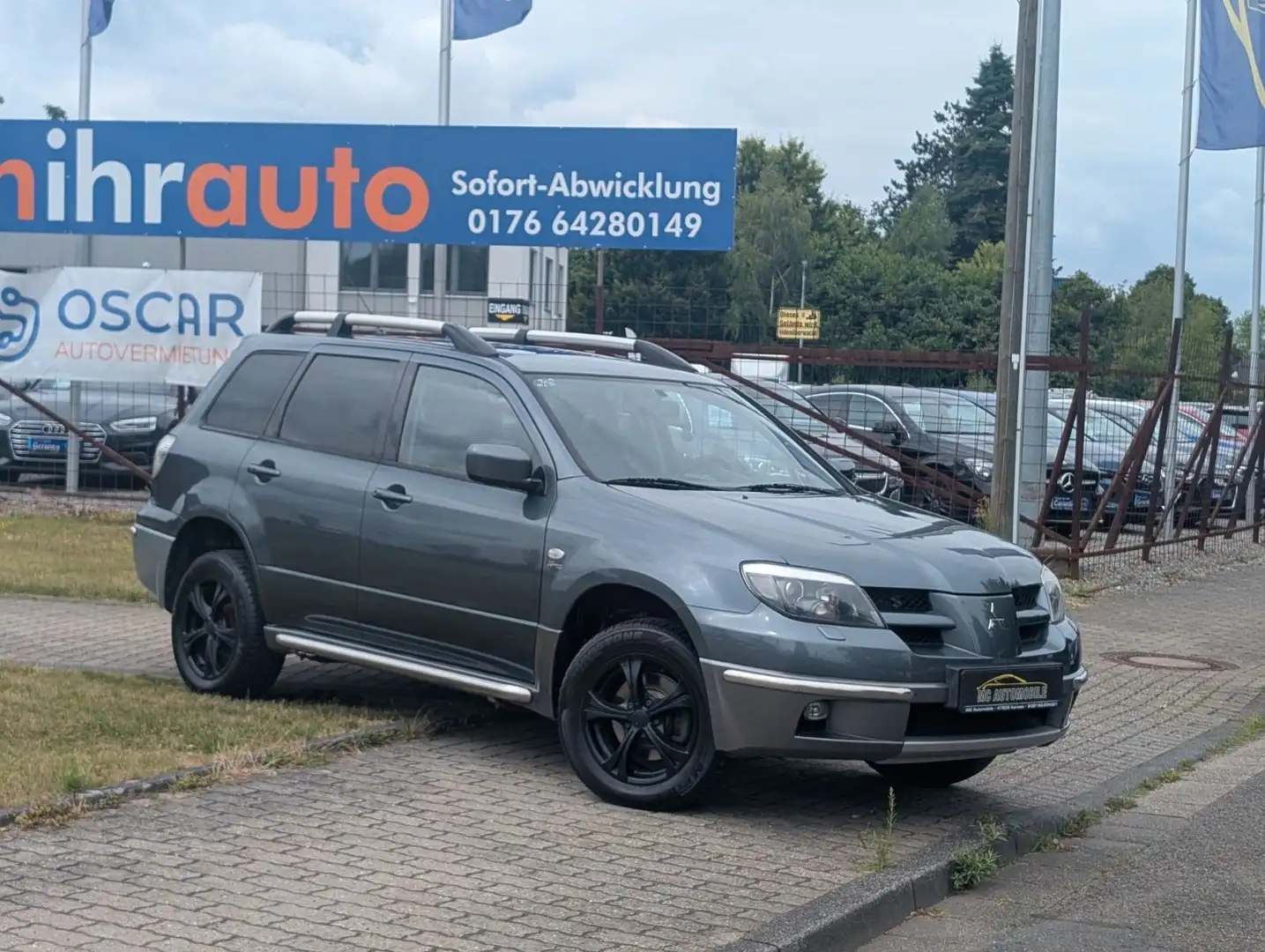 Mitsubishi Outlander 2.4 Sport*KLIMA*LEDER*AHK*ZV-FUNK !! Grau - 2