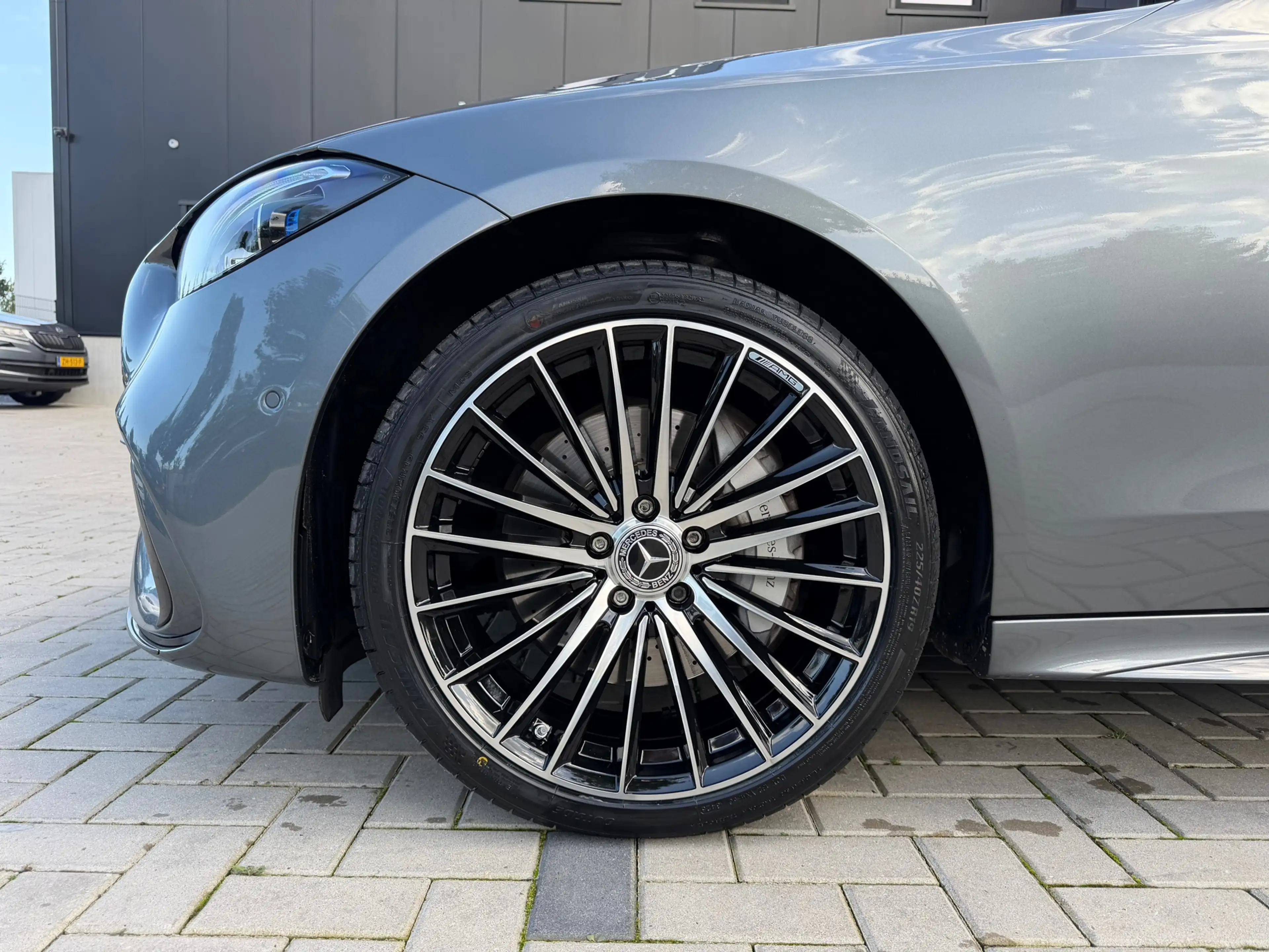 Mercedes-Benz C 300 e AMG Line / Pano / Burmeister / 360 Camera / 19" — photo 9