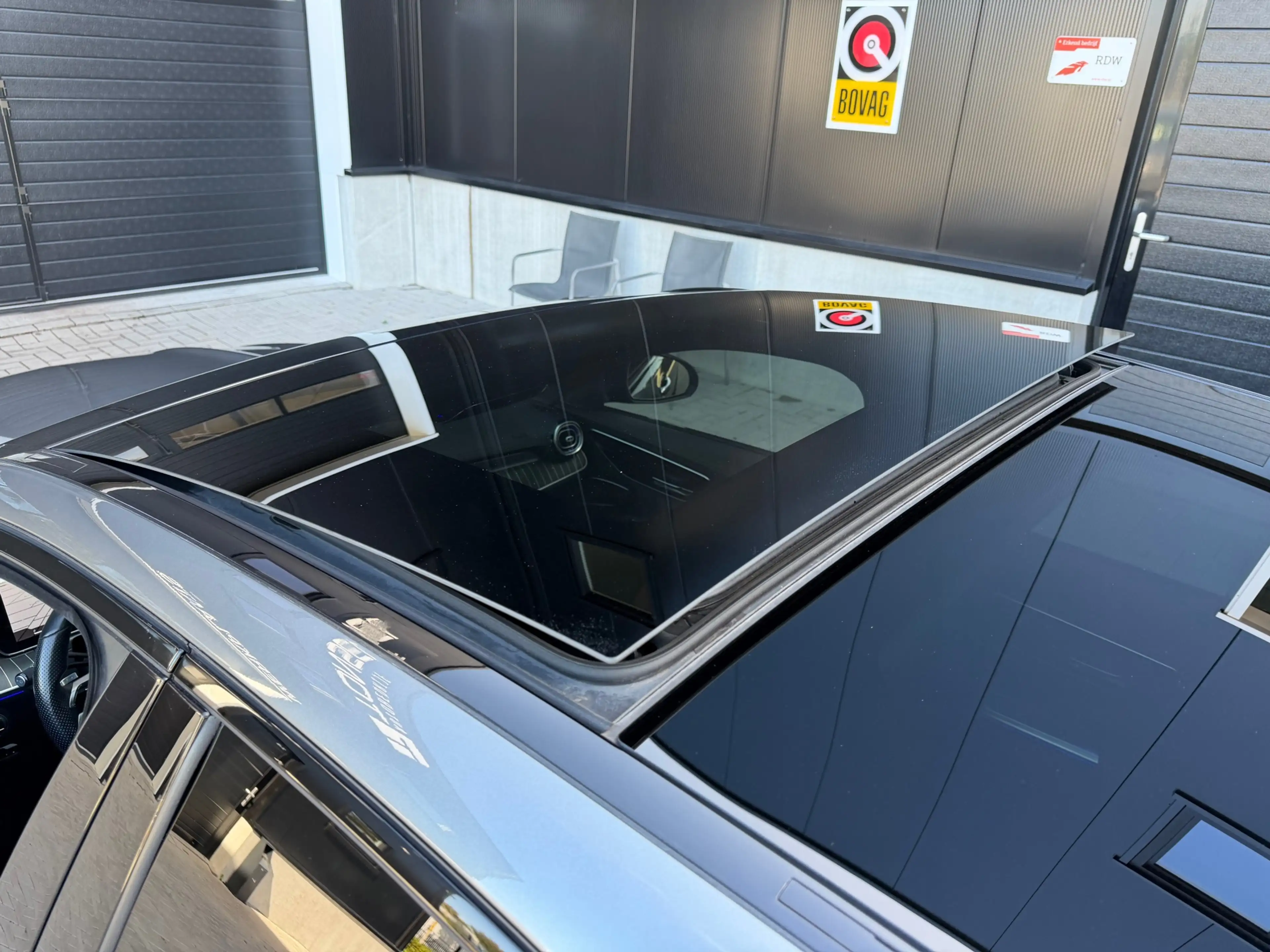 Mercedes-Benz C 300 e AMG Line / Pano / Burmeister / 360 Camera / 19" — photo 10