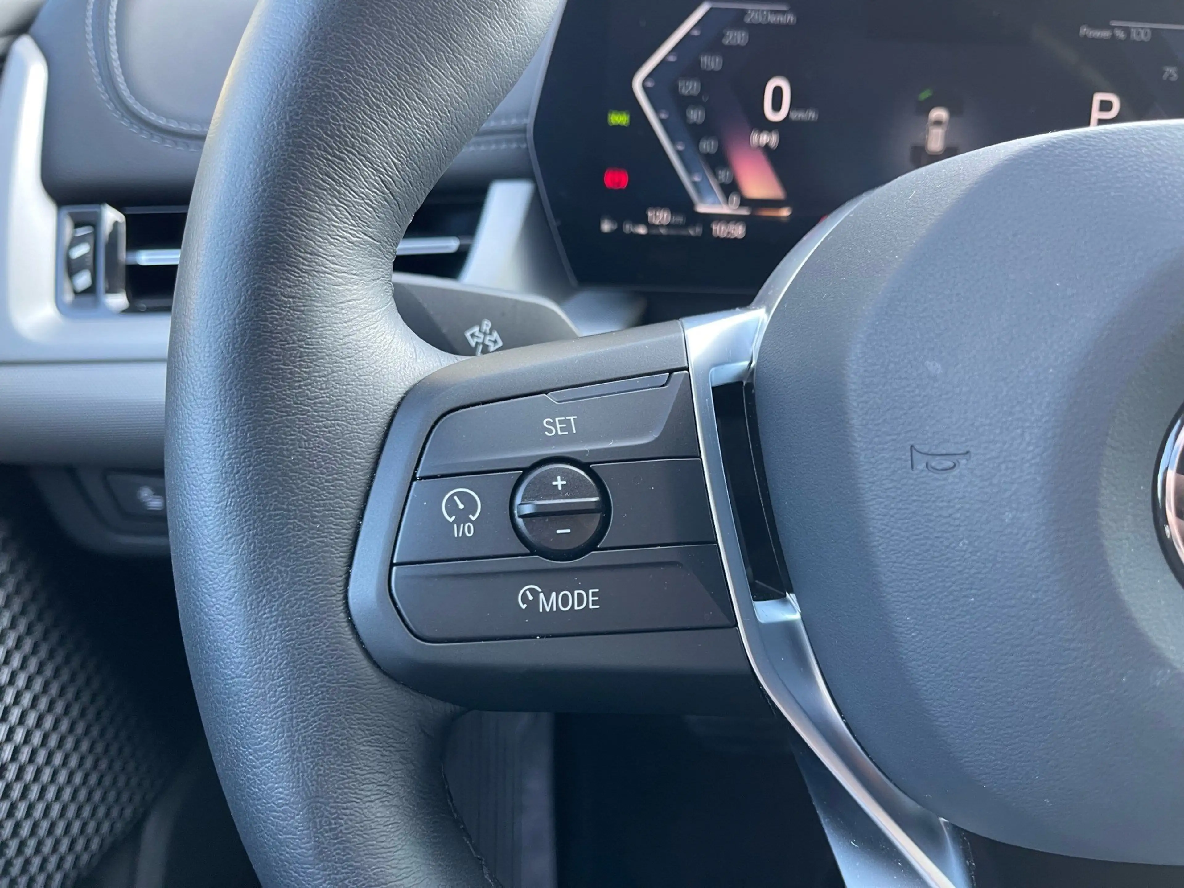 BMW 220 i Active Tourer || AHK adapt.LED Keyless — photo 10