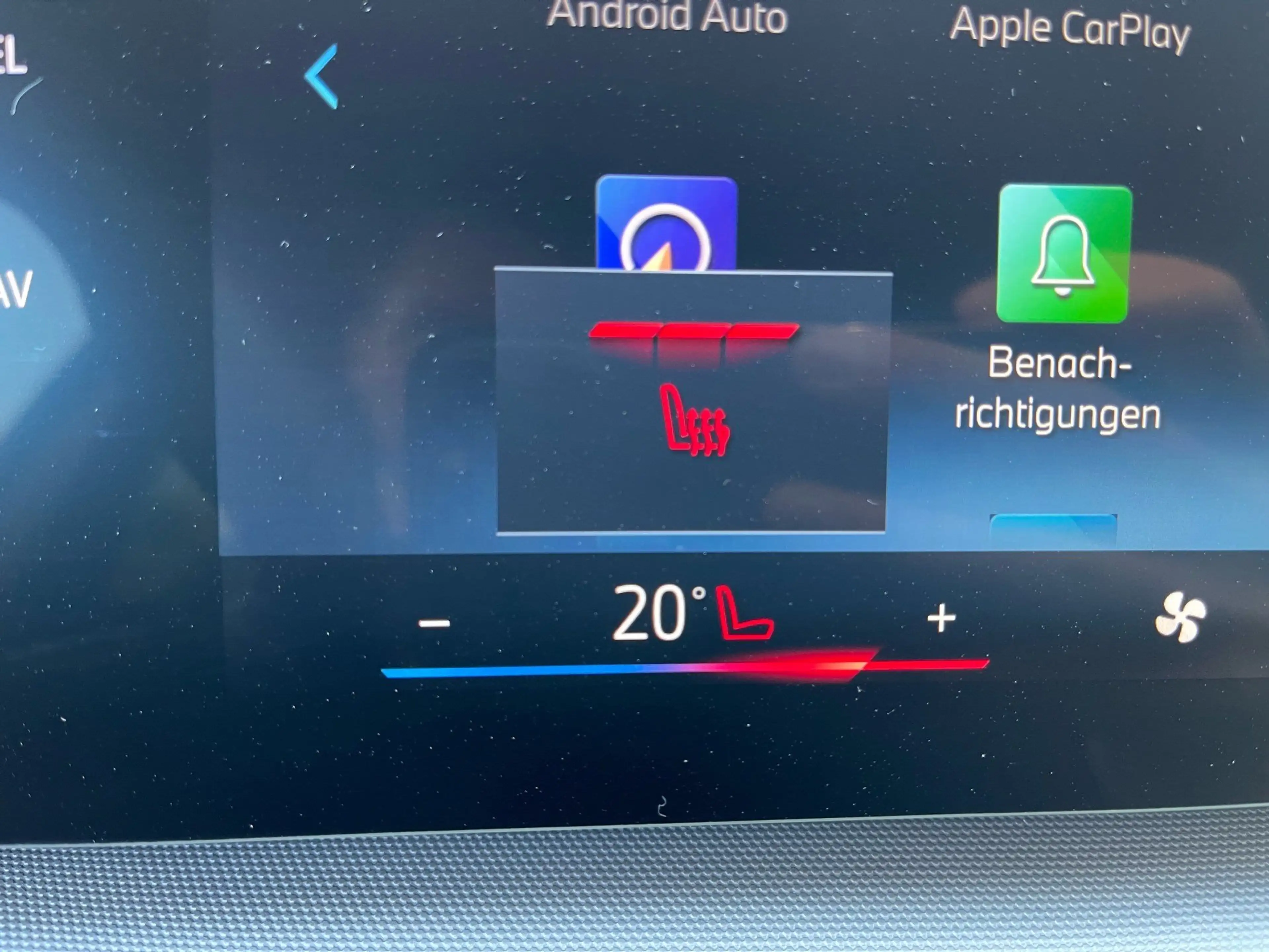 BMW 220 i Active Tourer || AHK adapt.LED Keyless — photo 14