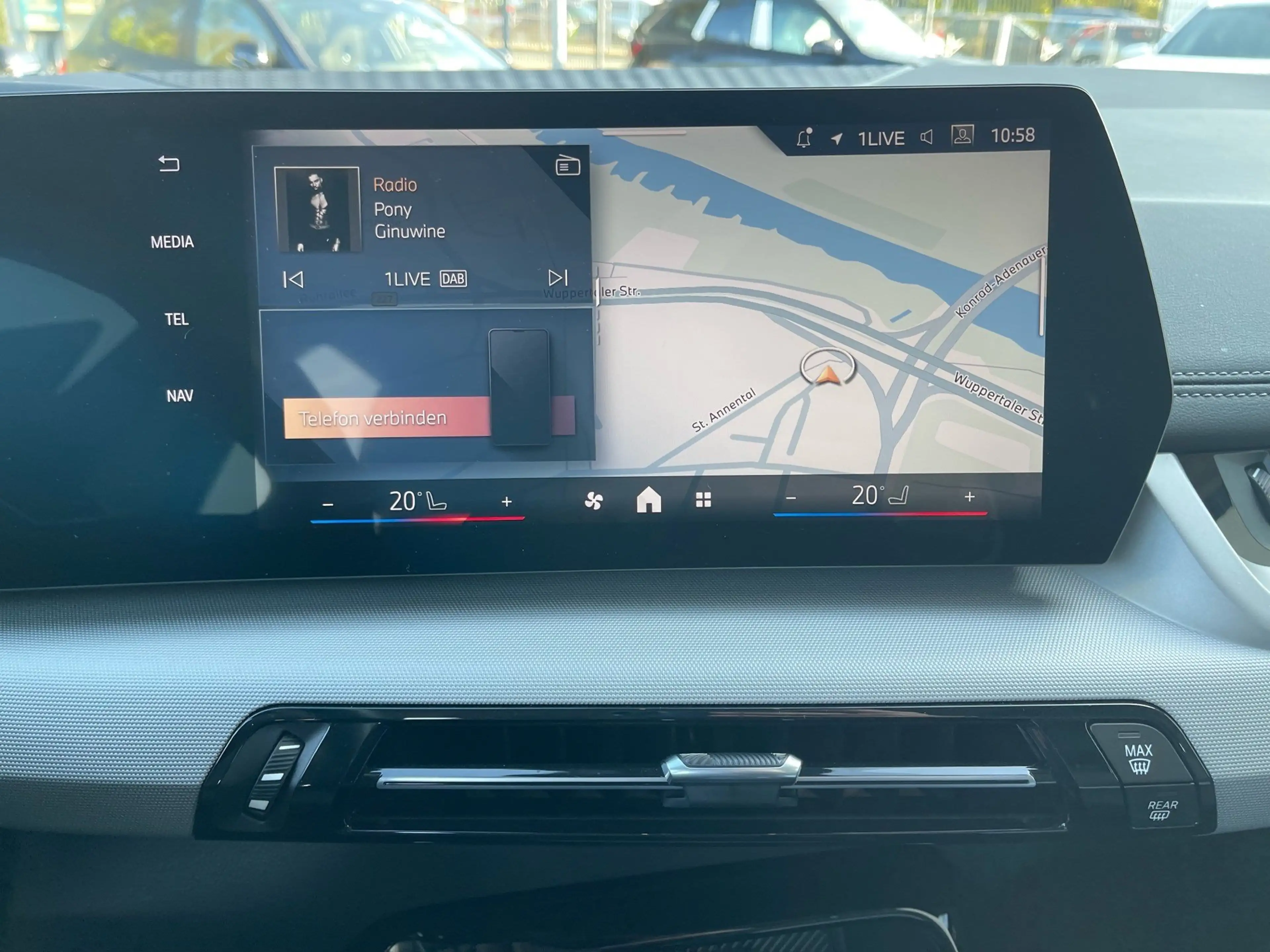 BMW 220 i Active Tourer || AHK adapt.LED Keyless — photo 12