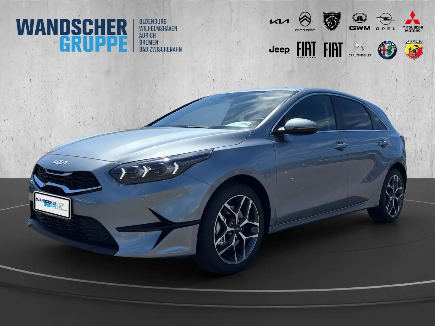 Kia Ceed / cee'd CEED_5 1.5T 140 ULTIMATE *Kamera*LED*Tempomat* Silber - 1
