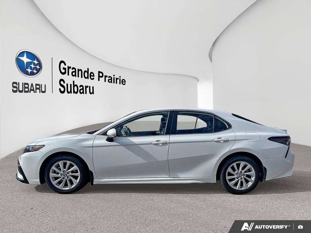2022 Toyota Camry SE — снимка 1